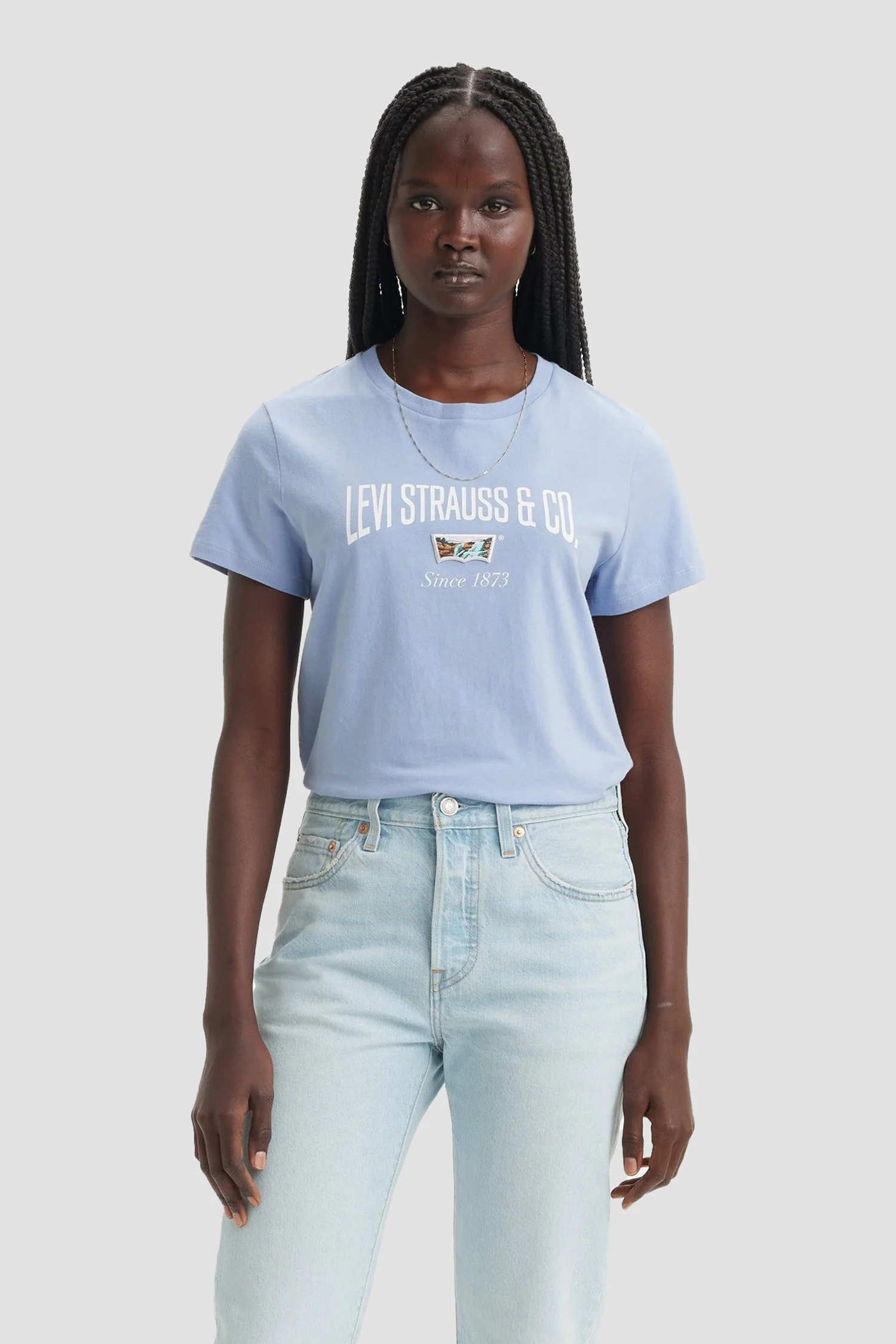 Жіноча блакитна футболка Levi's® 17369;2801 — MD-Fashion