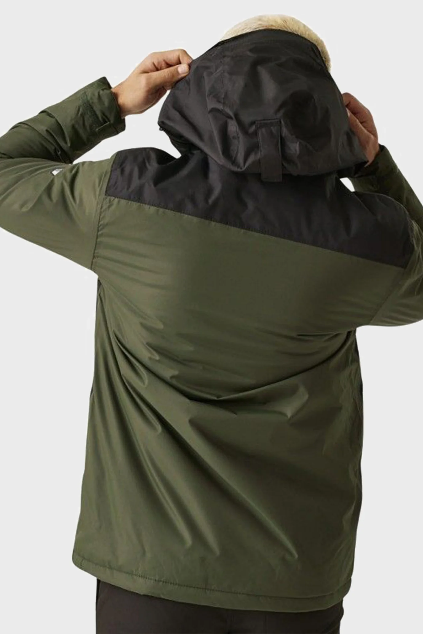 Чоловіча оливкова куртка REGATTA RMP281-0JV — MD-Fashion