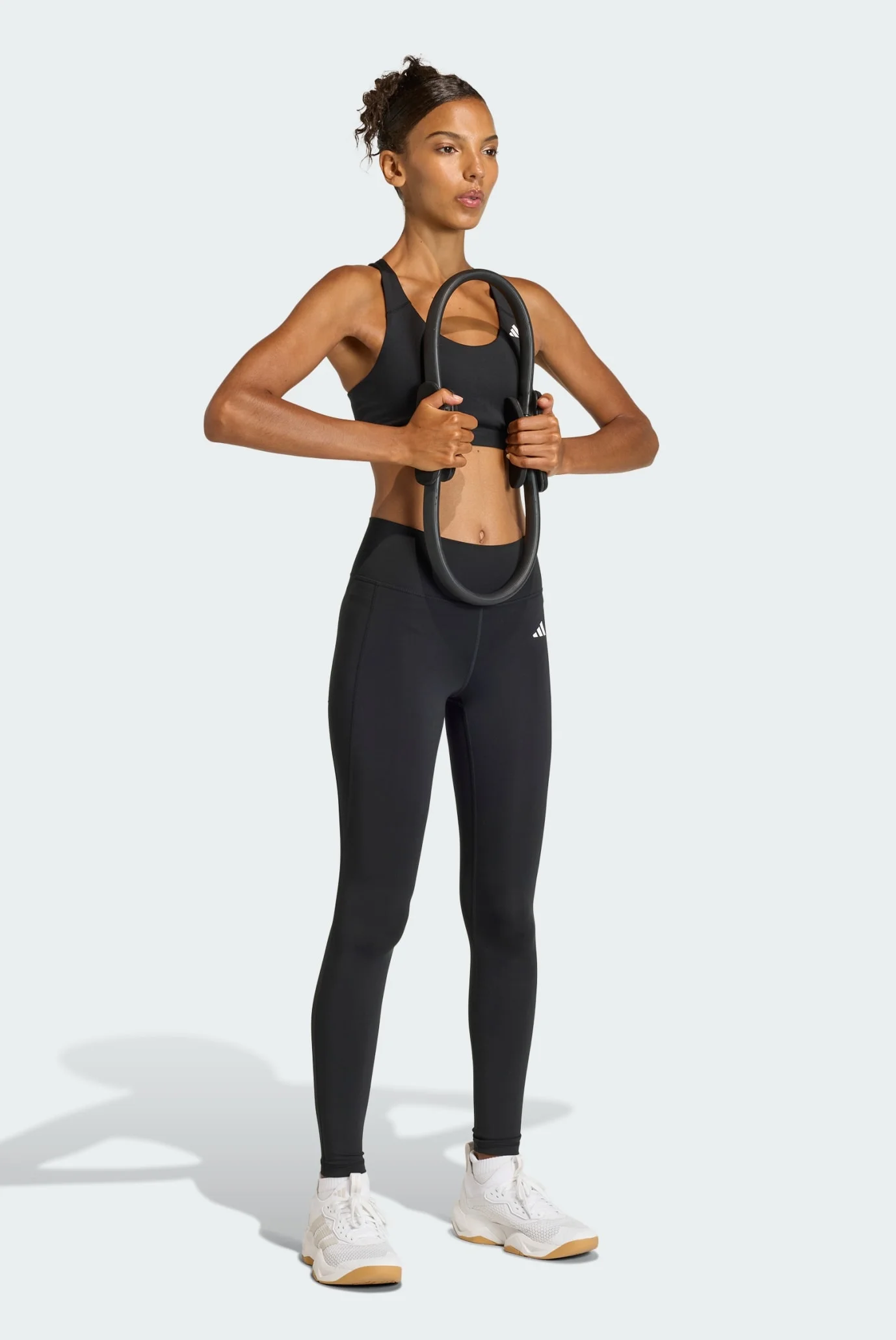 Жіночий чорний топ Optime Essentials Workout Medium Support adidas