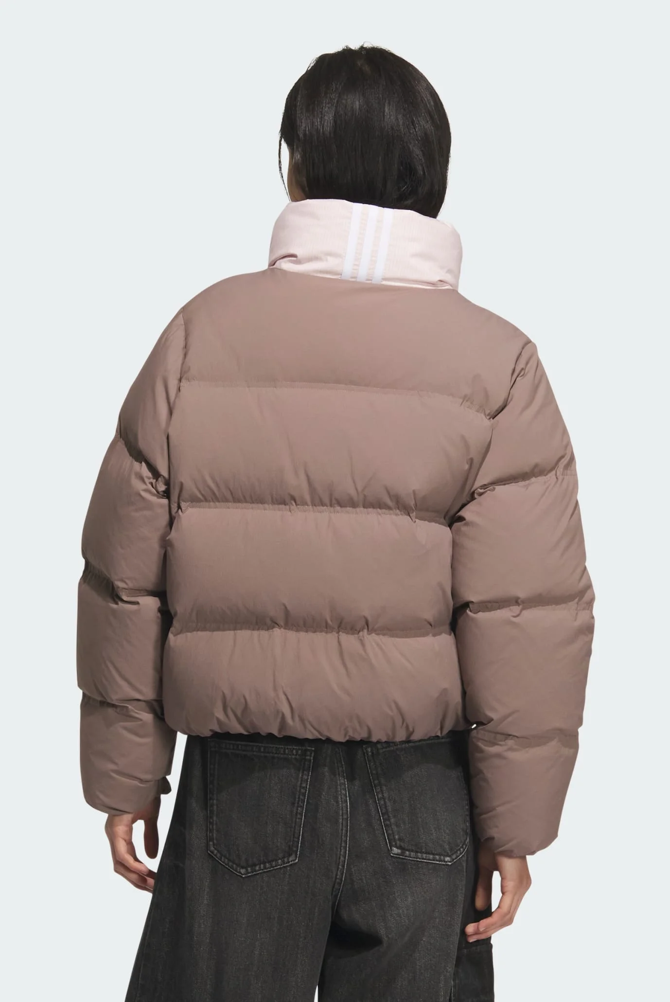 Женская коричневая куртка SHORT DOWN PUFF adidas KC2660 — MD-Fashion