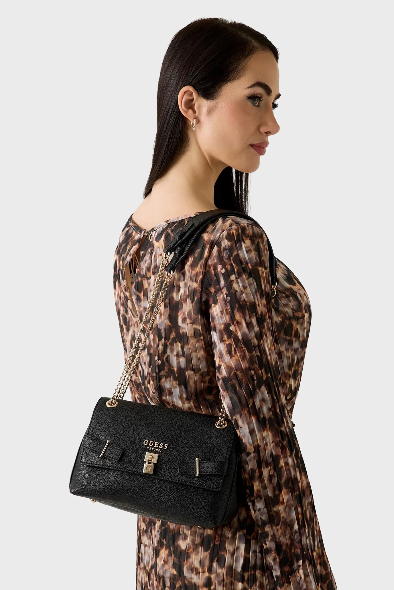 Жіноча чорна сумка YESBA CONVERTIBLE Guess HWBG7833210 — MD-Fashion