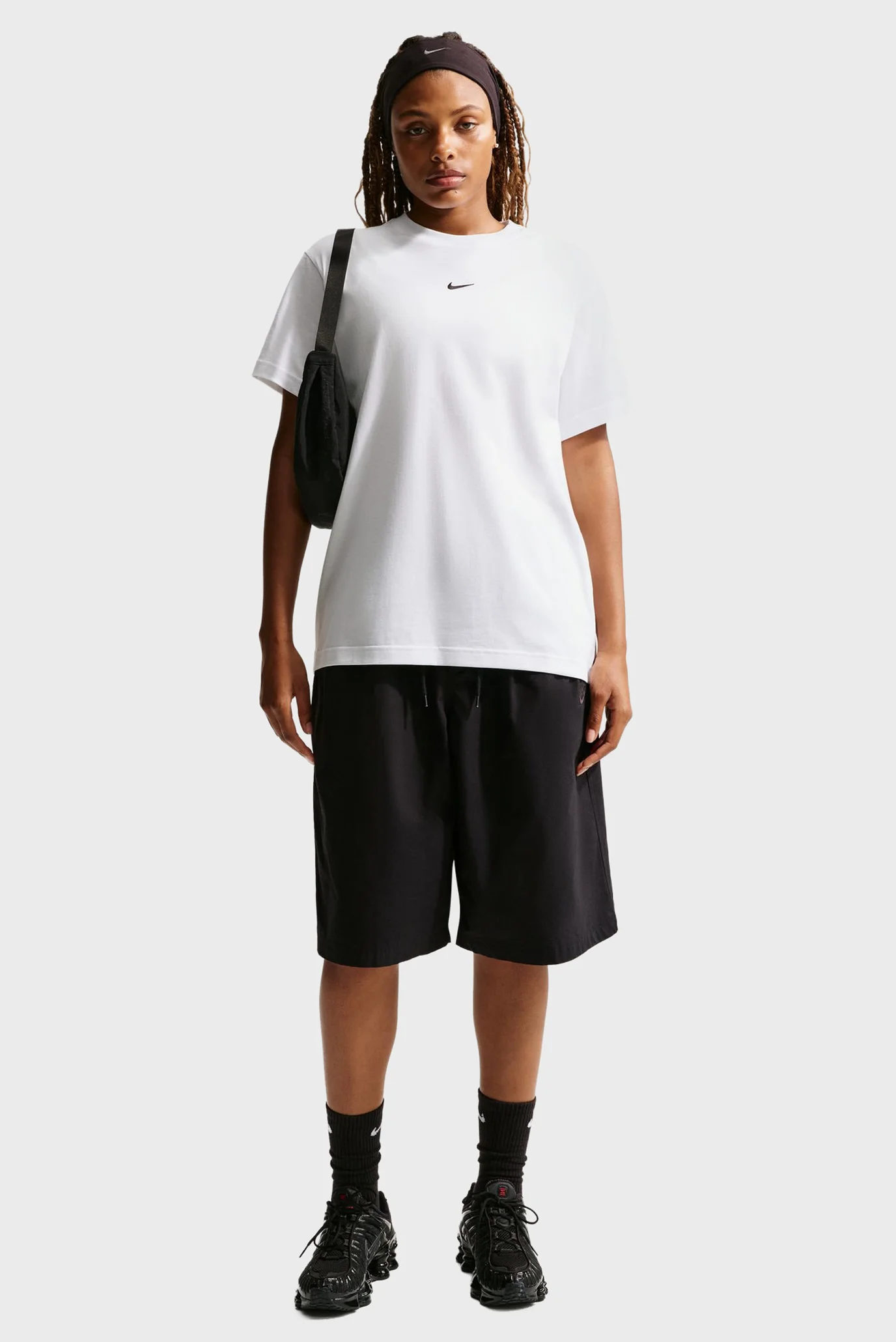 Женская белая футболка W NSW CLASSIC SS TEE Nike IH7601-100 — MD