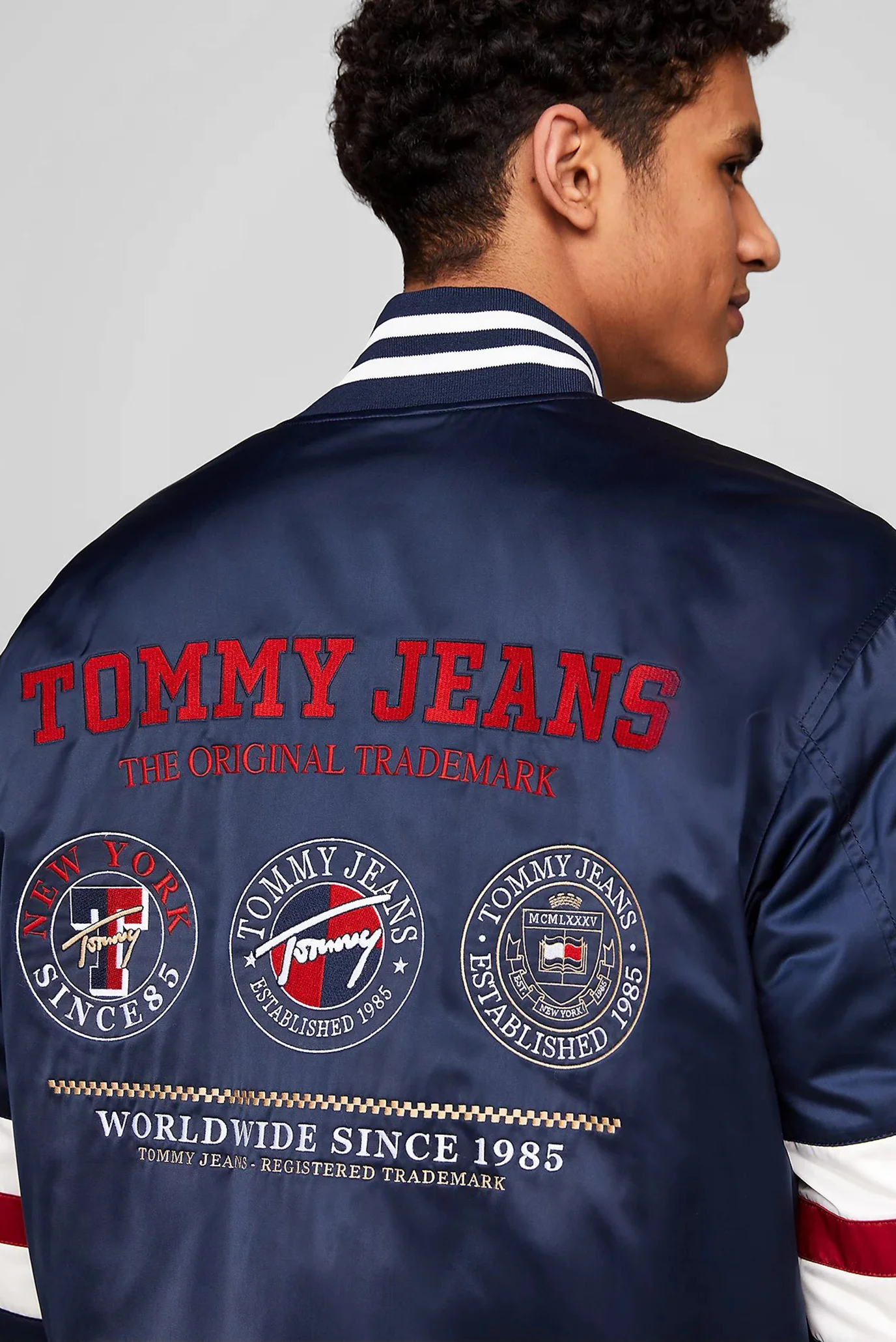 Мужской темно-синий бомбер TJM VARSITY EXPLORER JACKET EXT Tommy