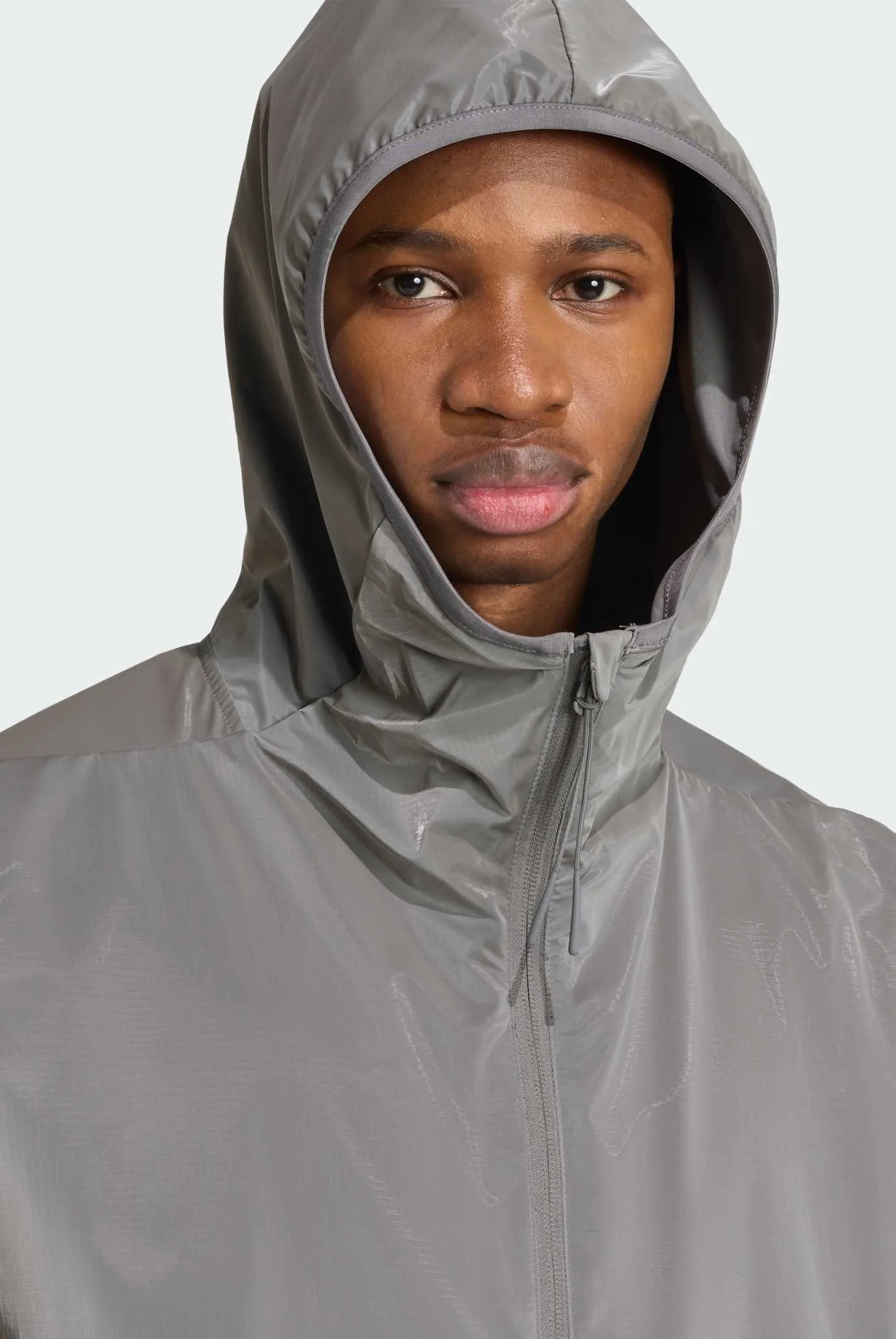 Мужская серая ветровка City Tech Metallic Holiday adidas JW6685