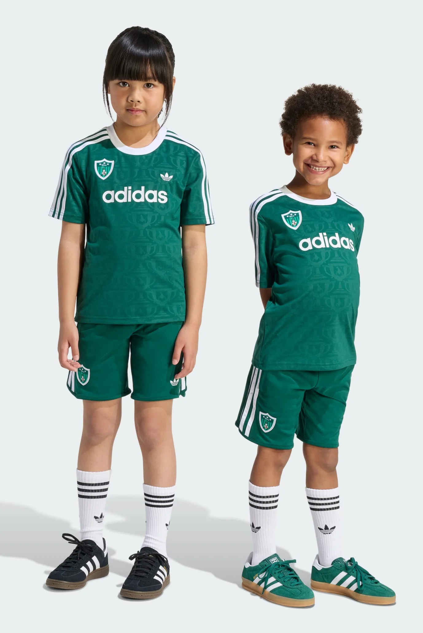 Дитячий зелений комплект одягу (футболка, шорти) ADIDAS DISNEY