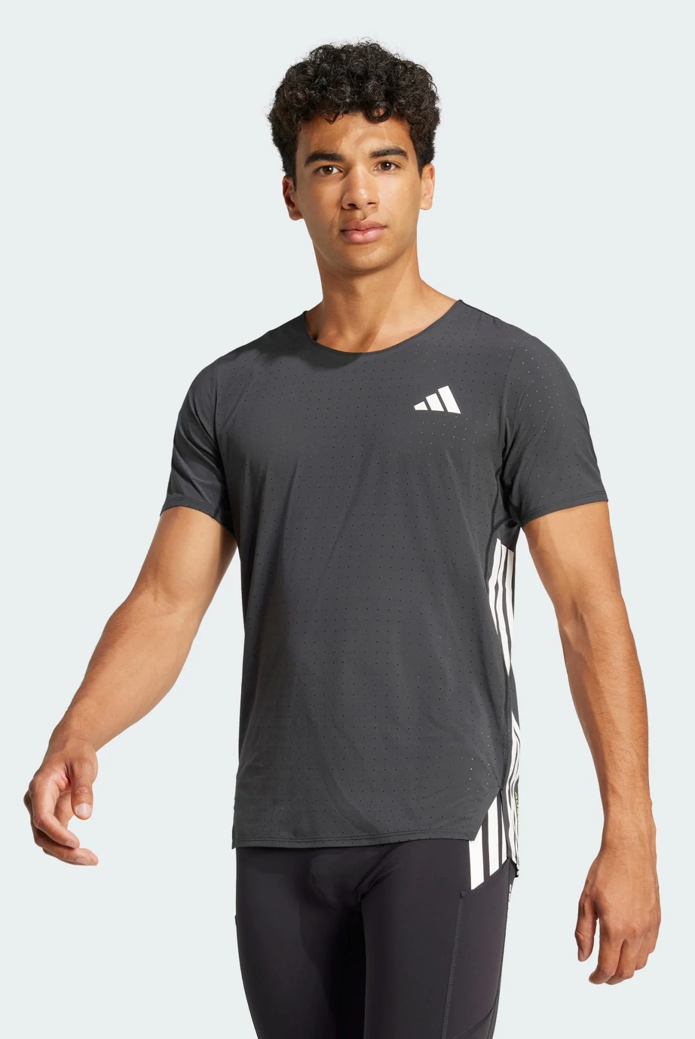 Мужская черная футболка Adizero adidas JF3473 — MD-Fashion