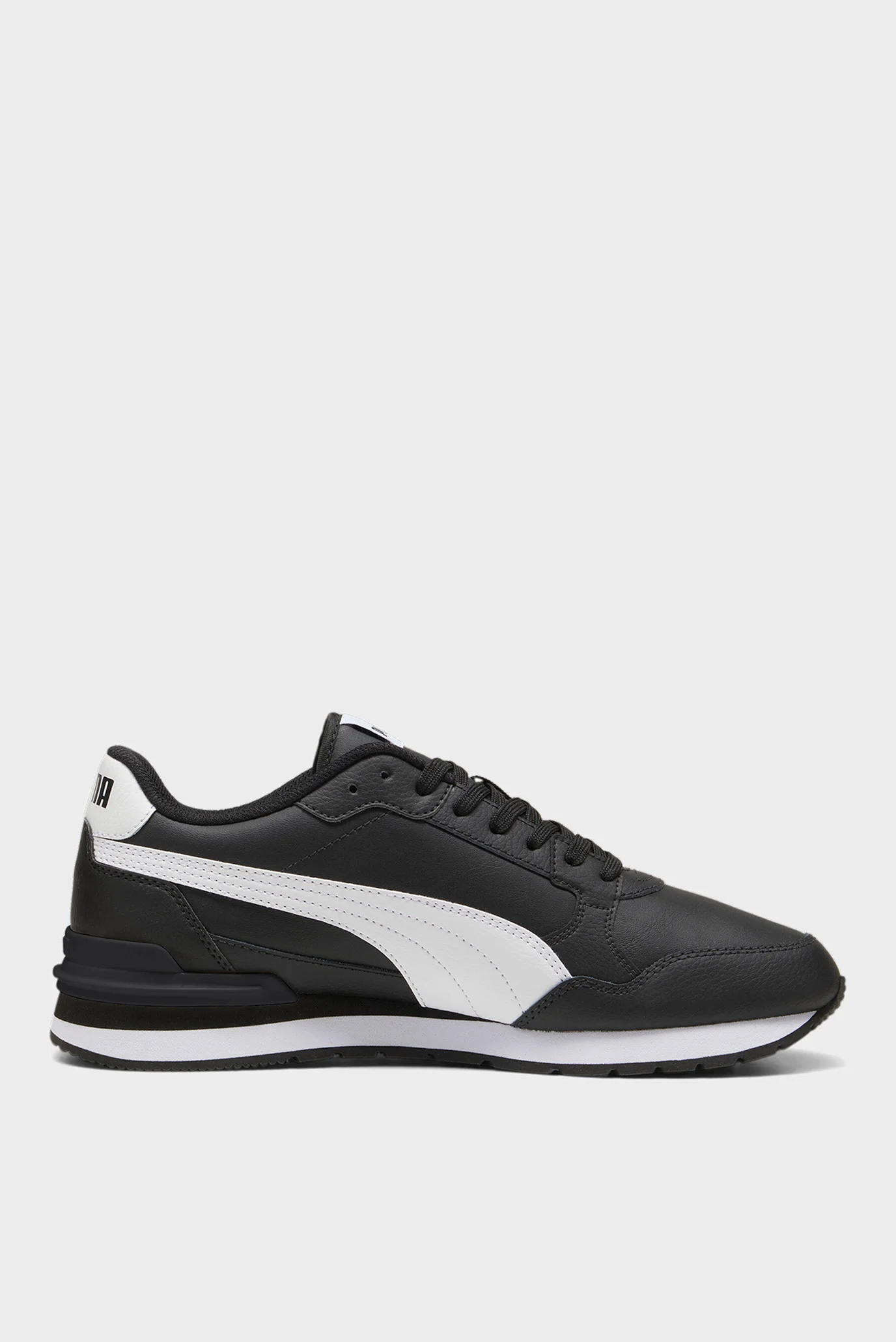 Черные кожаные кроссовки ST Runner v4 Leather Sneakers Unisex PUMA