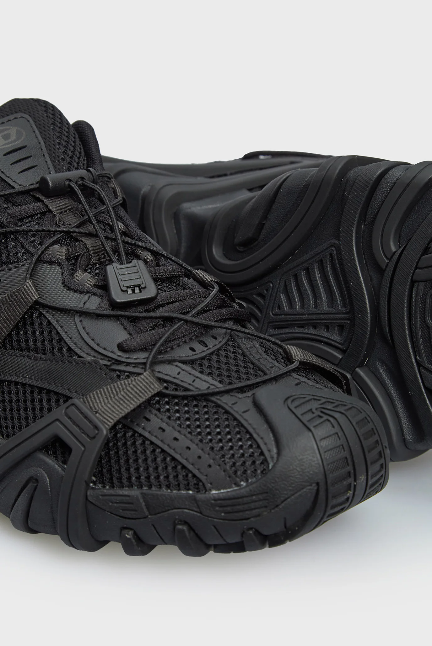Мужские черные кроссовки S-PROTOTYPE Diesel Y03274 P6372 — MD-Fashion