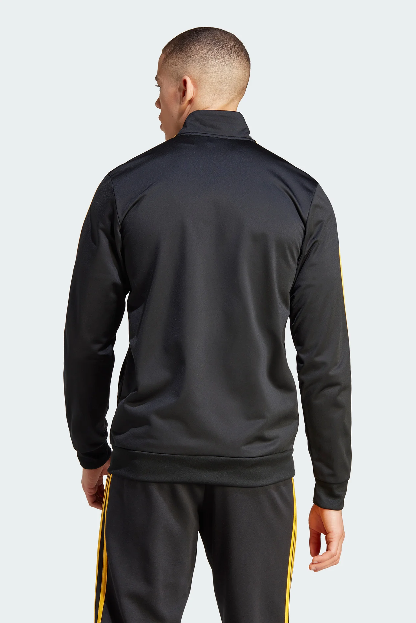 Олимпийка Juventus DNA adidas HZ4965 — MD-Fashion