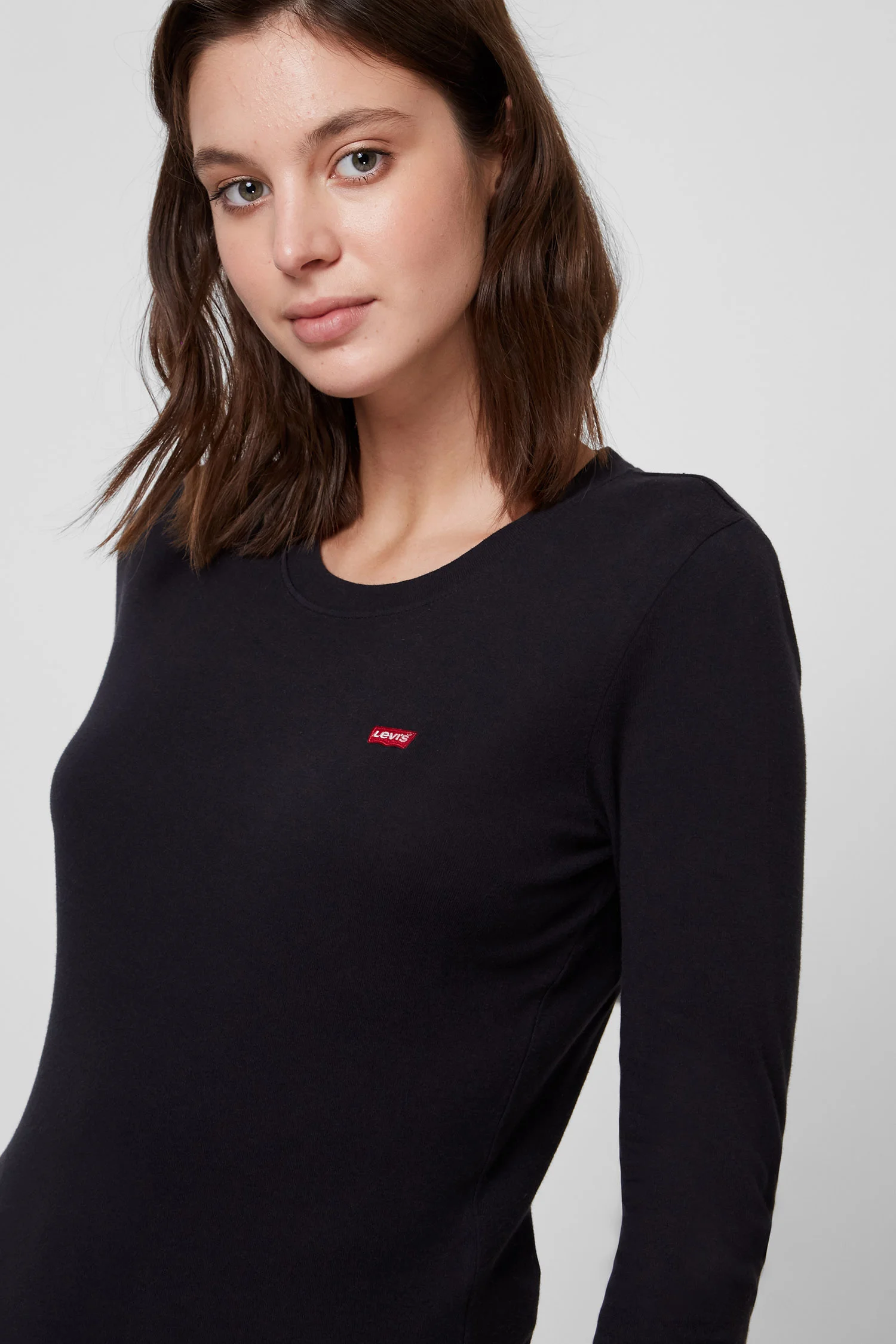 Жіночий чорний лонгслів Levi's® 69555;0014 — MD-Fashion