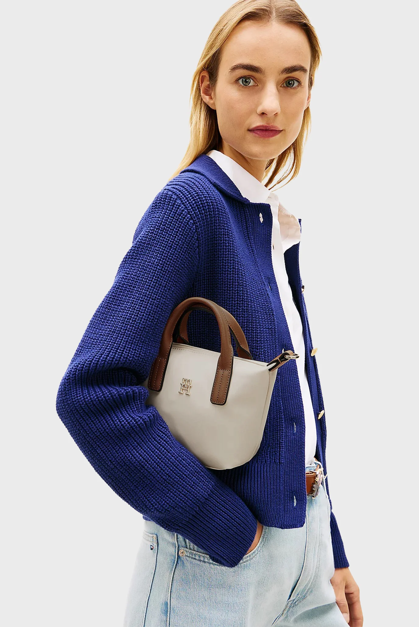 Женская белая сумка POPETTE MICRO TOTE Tommy Hilfiger AW0AW18368