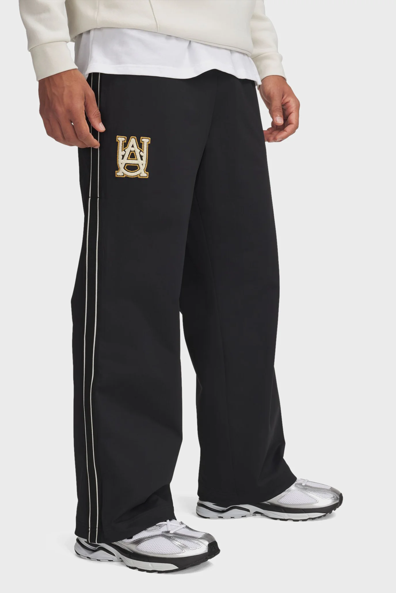 LX470 UNDER ARMOUR キルティングパンツ　黒 アンダーアーマー（UNDER ARMOUR）（メンズ）パンツ クロップドパンツ
