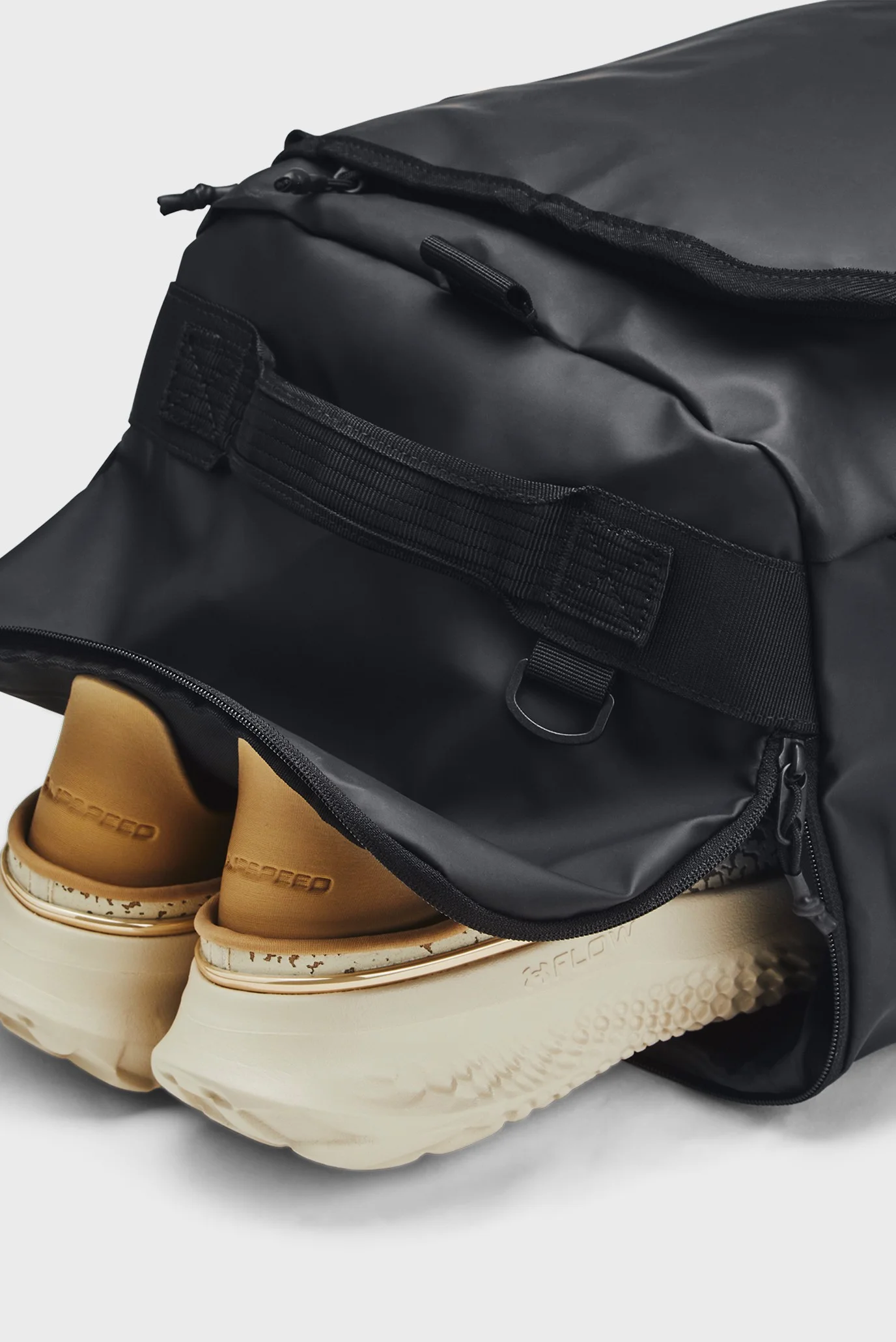 Чорна спортивна сумка-рюкзак UA Triumph Backpack Duffle Under