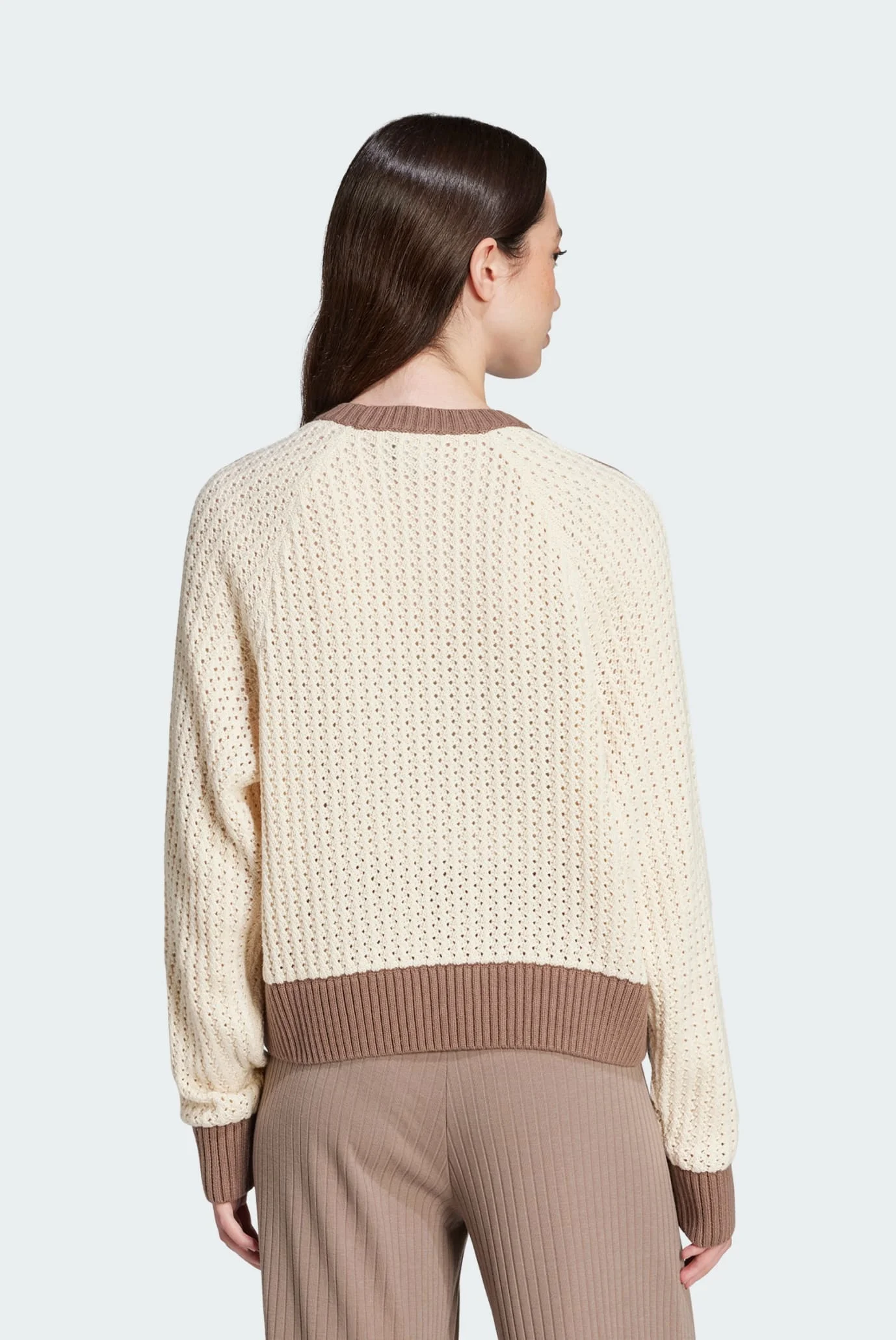 erinaマントルピース　アンジュタイプ Жіночий білий светр Adicolor Knitted Crew adidas JD0907 — MD-Fashion