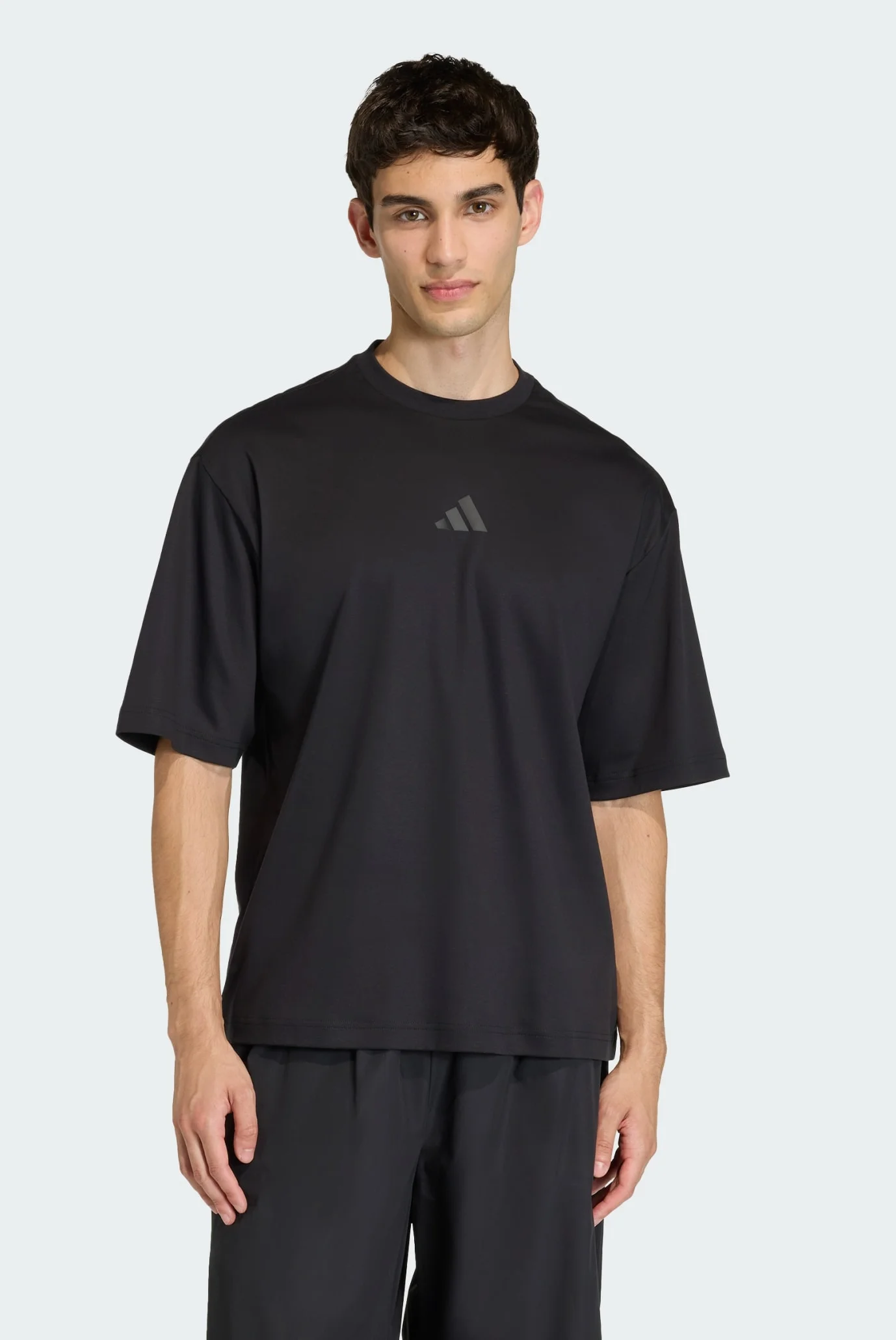 Чоловіча чорна футболка City Tech adidas KC1051 — MD-Fashion