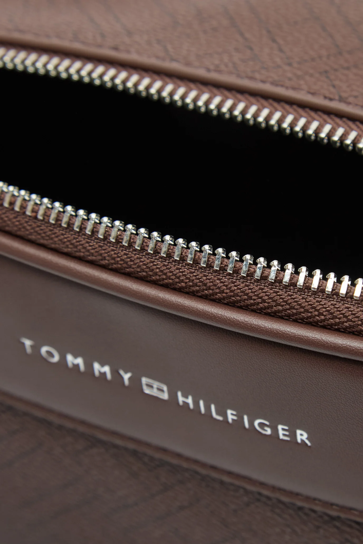 Мужская коричневая сумка с узором FLAG MONOGRAM Tommy Hilfiger
