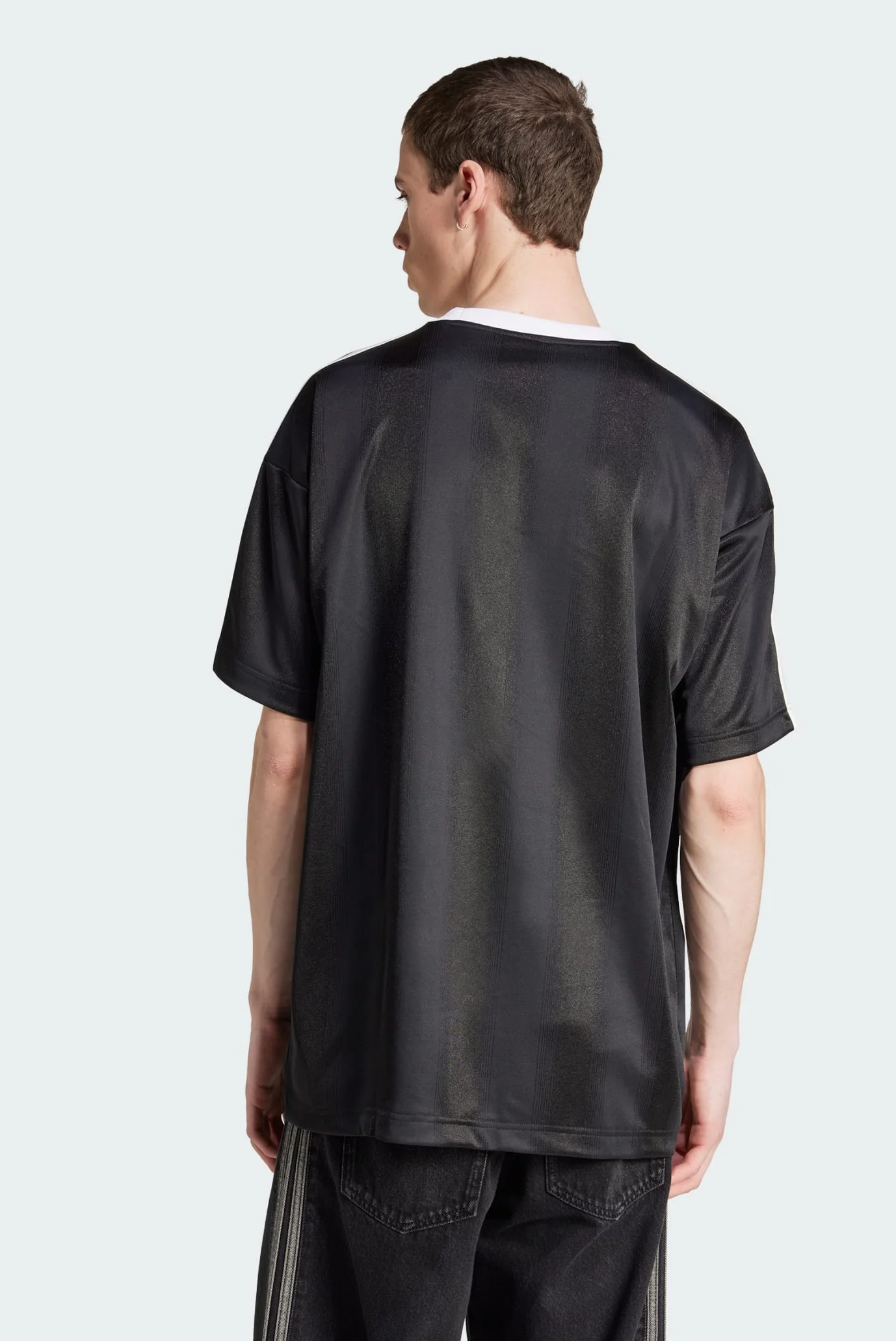 Мужская черная футболка adidas Adicolor Jacquard adidas JW5876