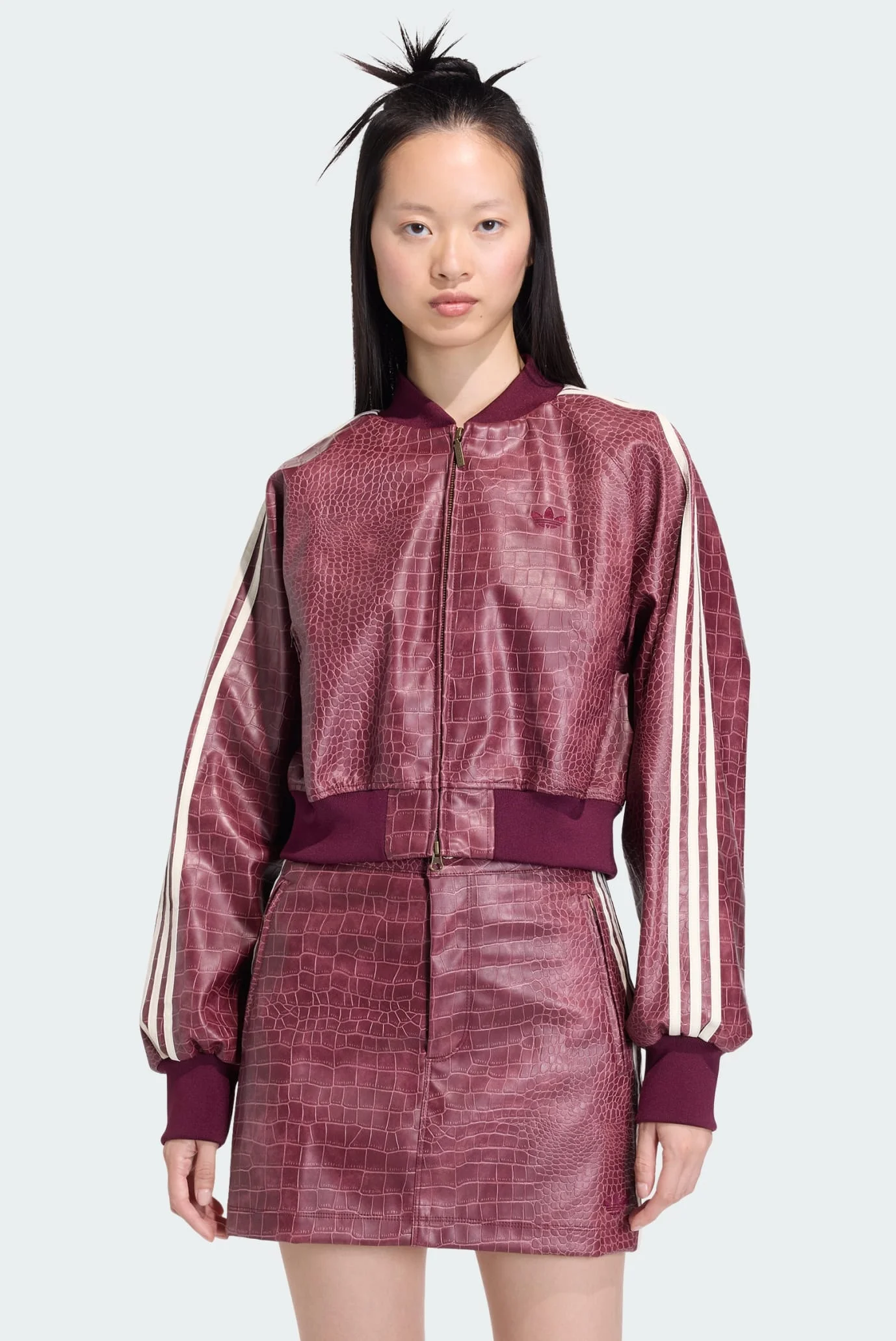 Женский бордовый бомбер PLEATHER adidas KD8792 — MD-Fashion