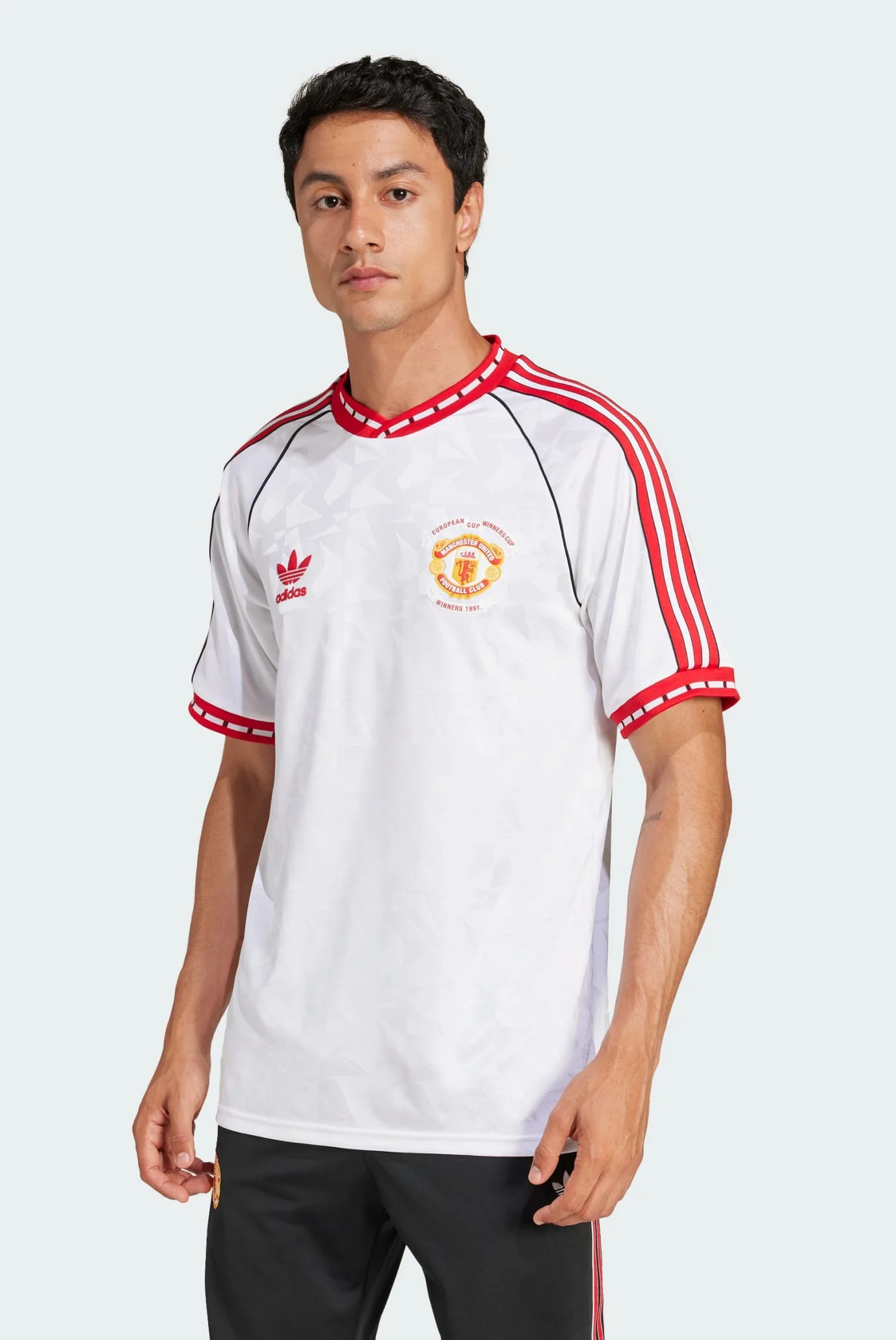 vyezdnoe-dzhersi-manchester-