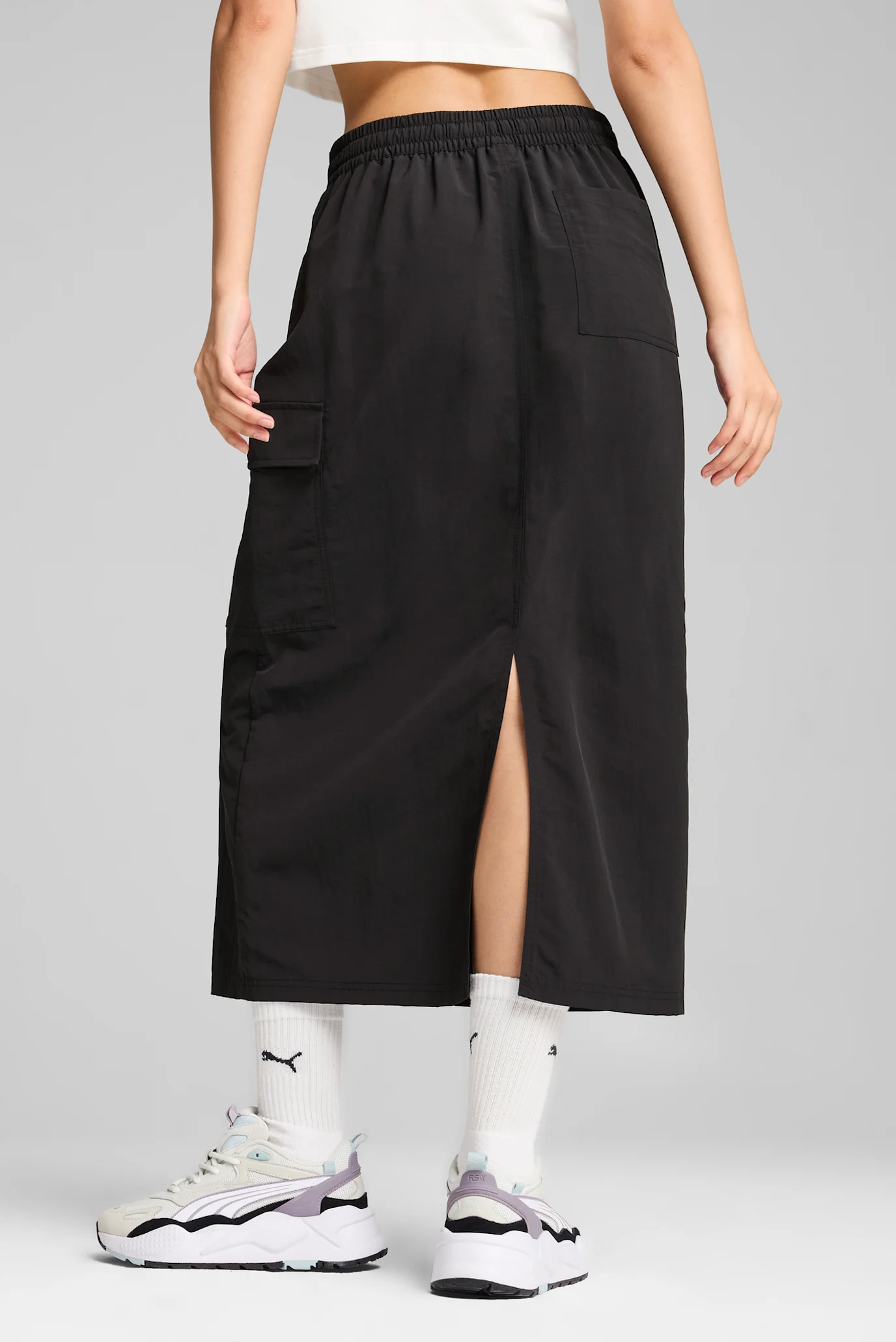 Женская черная юбка DOWNTOWN Cargo Midi Skirt Women PUMA 626656