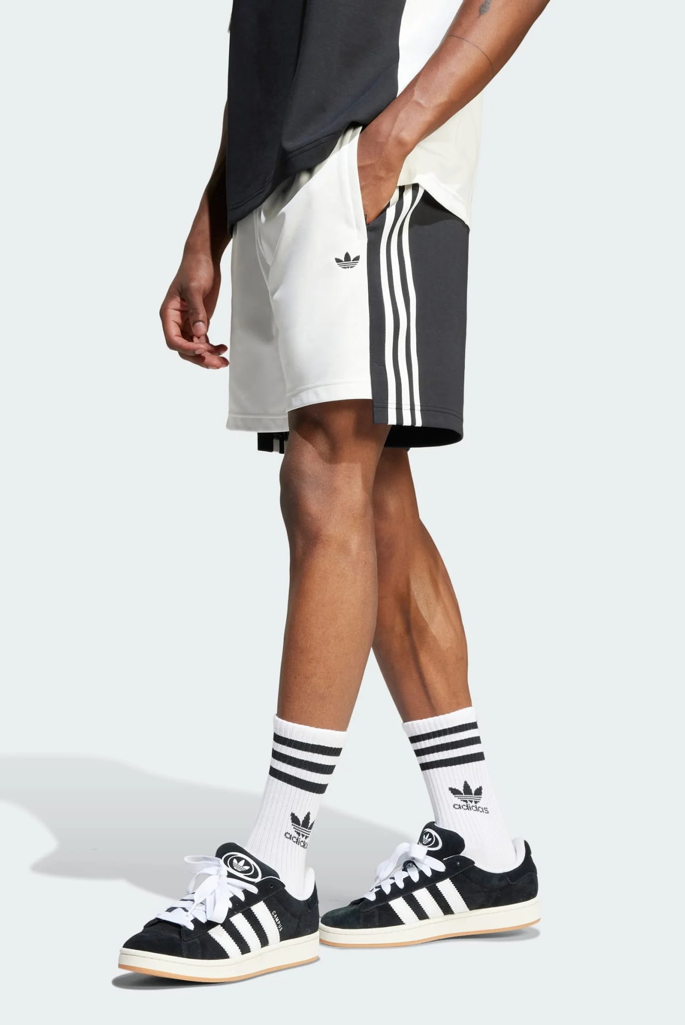 muzhskie-shorty-adidas-