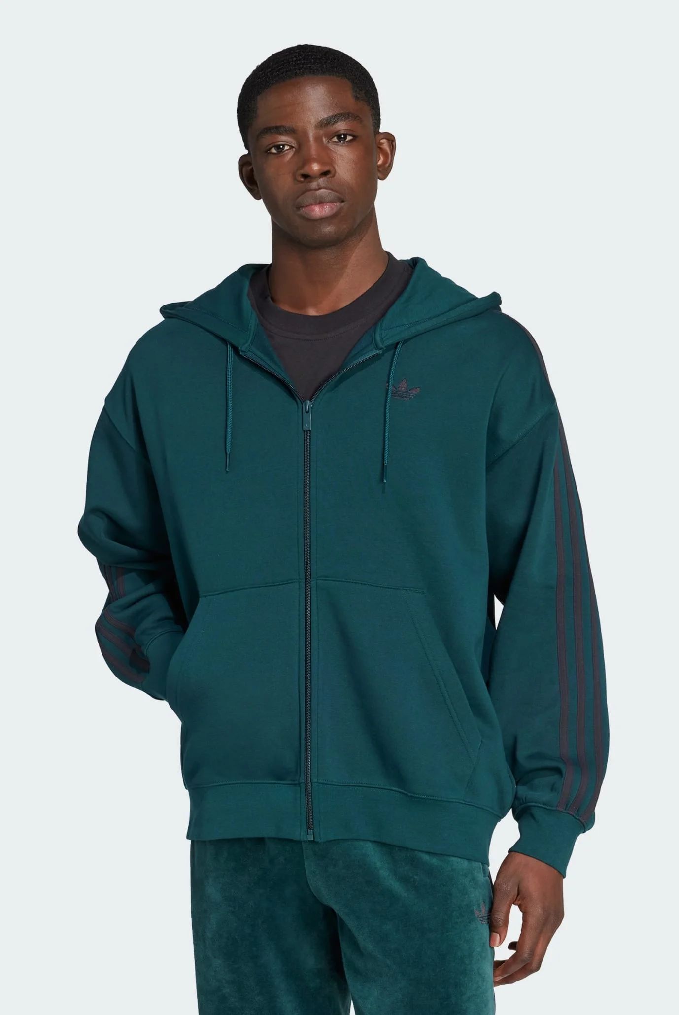 tolstovka-adidas-adicolor-