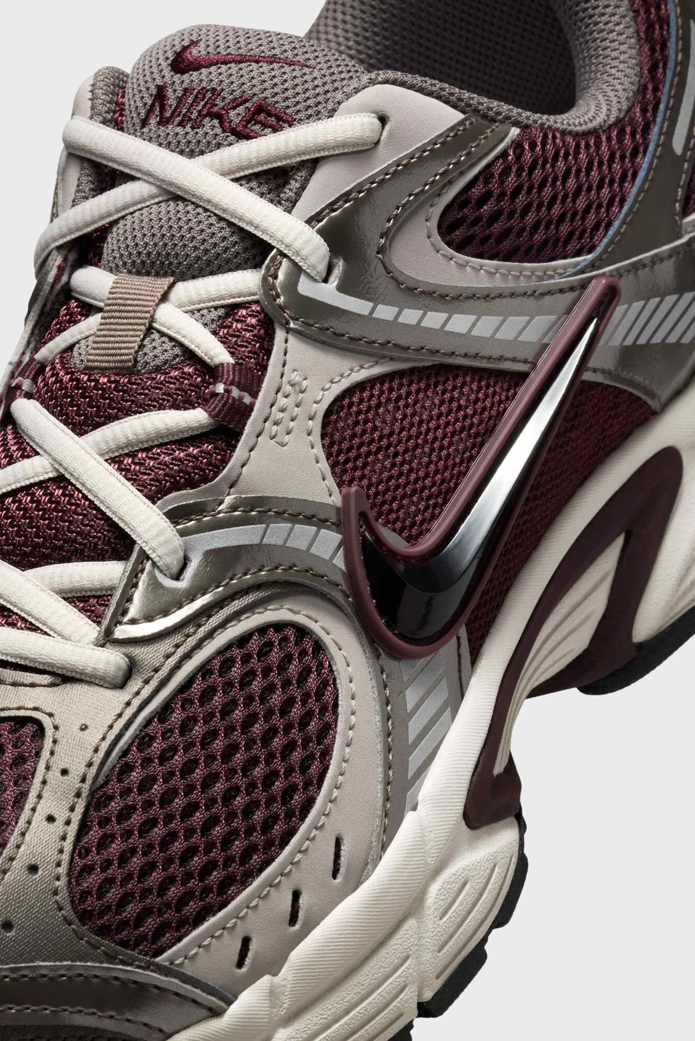 Чоловічі кросівки Nike HJ5228-600 — MD-Fashion