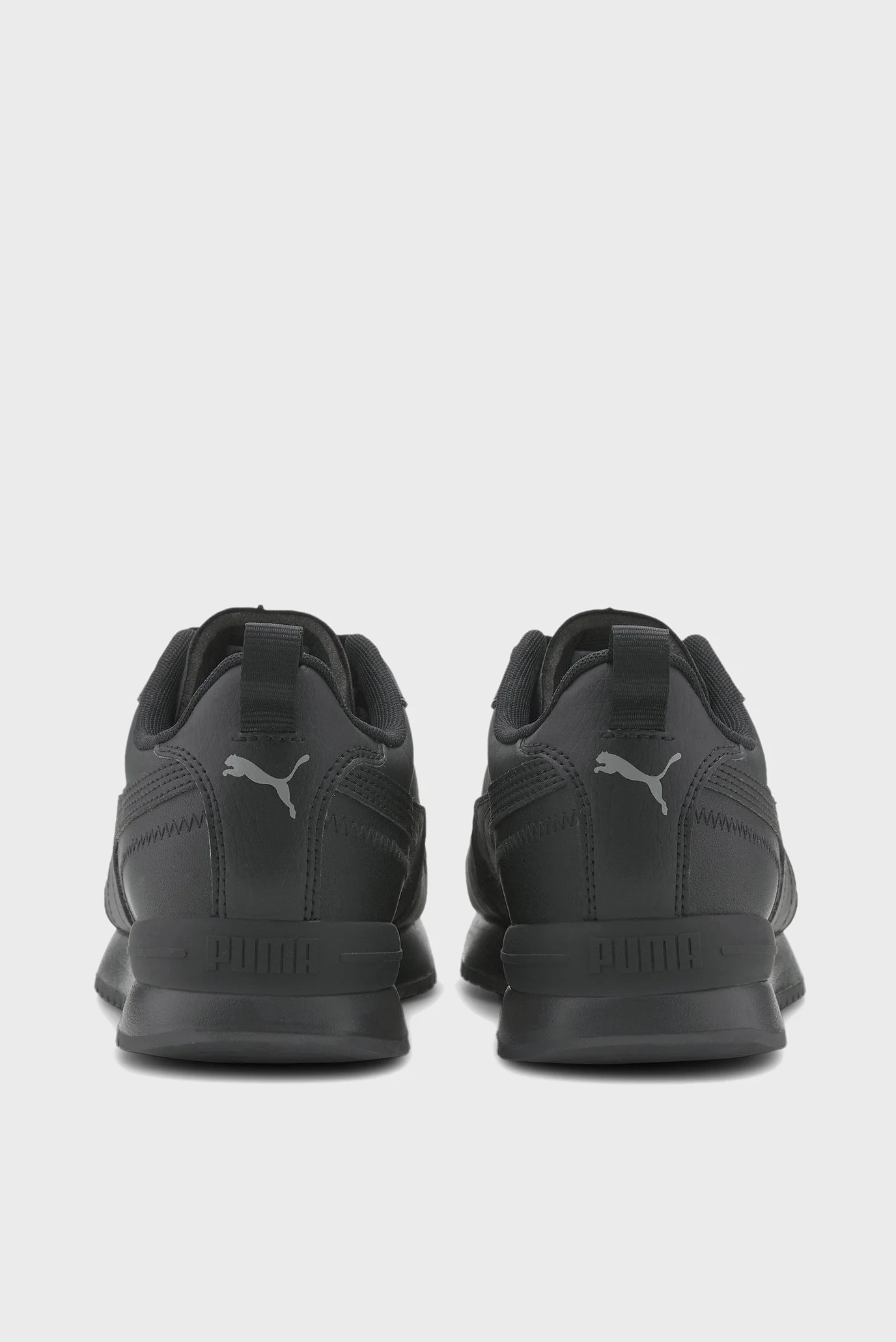 Чорні кросівки R78 Trainers PUMA 374127_01 — MD-Fashion