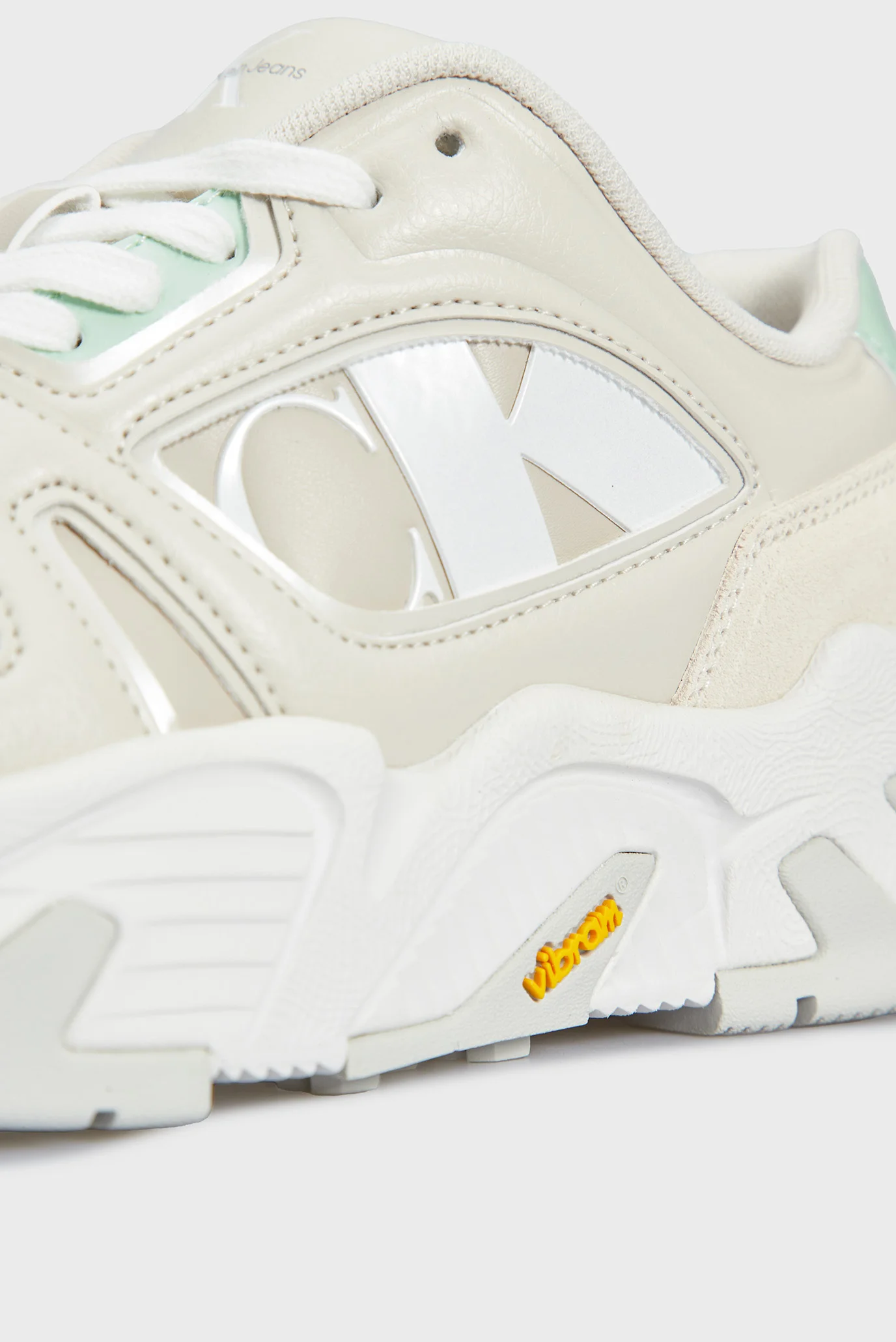 Жіночі бежеві кросівки CHUNKY RUNNER VIBRAM Calvin Klein