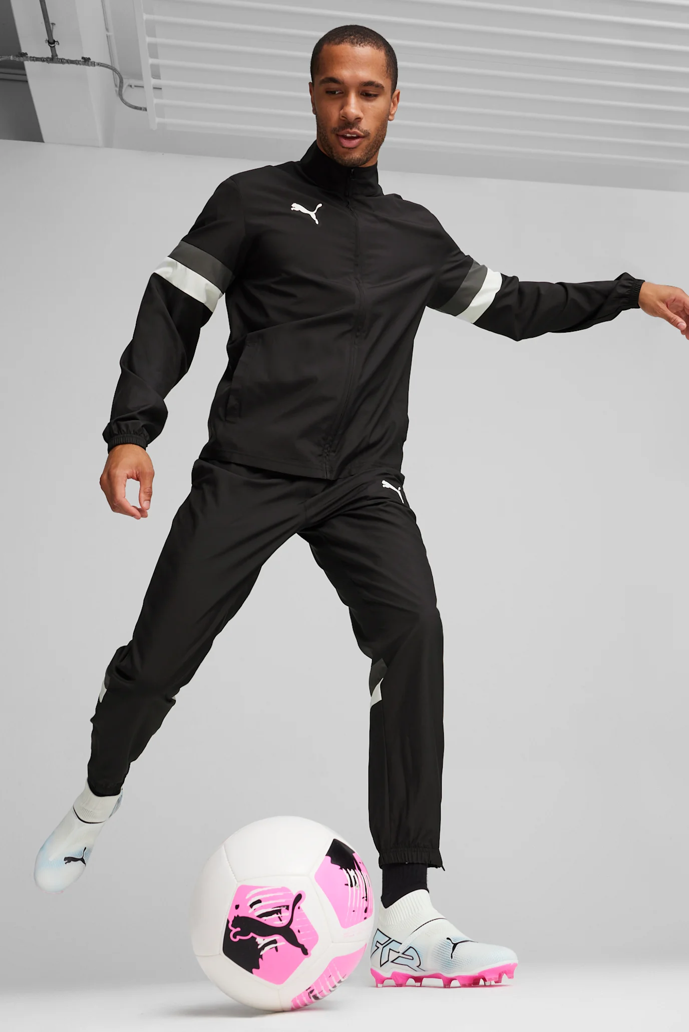 Чоловічий чорний спортивний костюм (кофта, штани) teamRISE Men's
