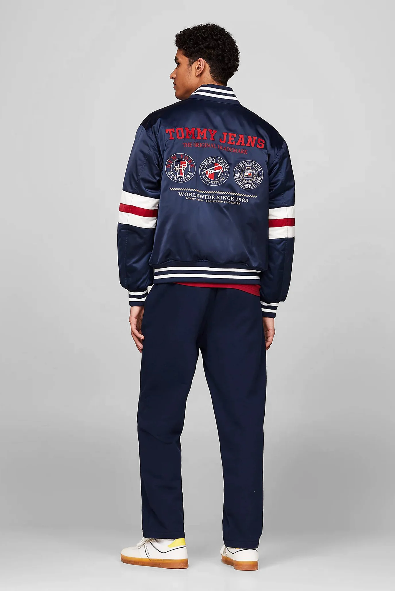その他 DAM WITM5200II Мужской темно-синий бомбер TJM VARSITY EXPLORER JACKET EXT Tommy