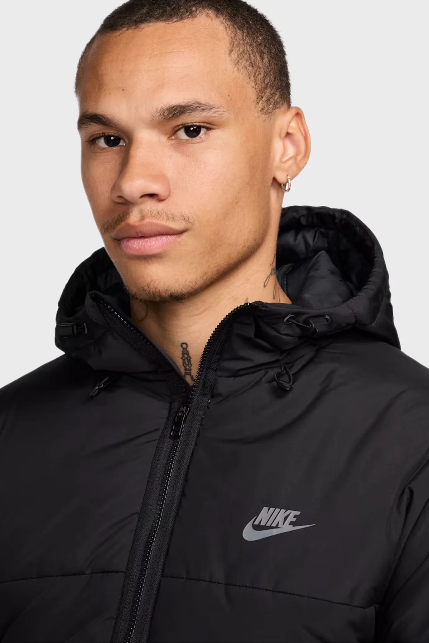 Мужская черная куртка Nike HF6825-010 — MD-Fashion