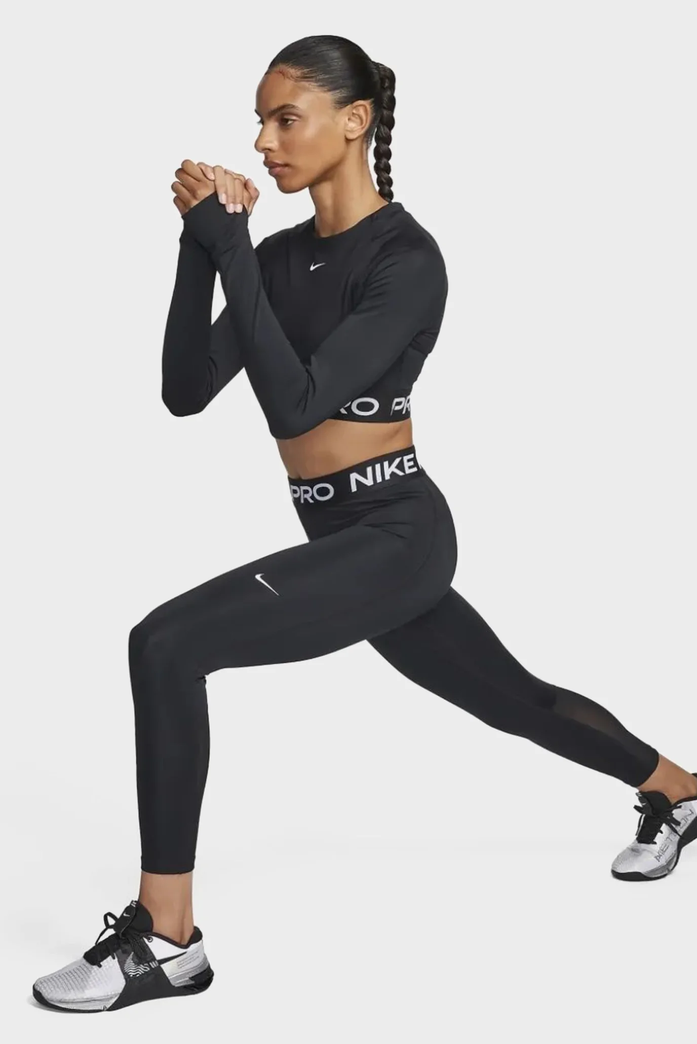 Жіночий чорний лонгслів Nike FV5484-010 — MD-Fashion