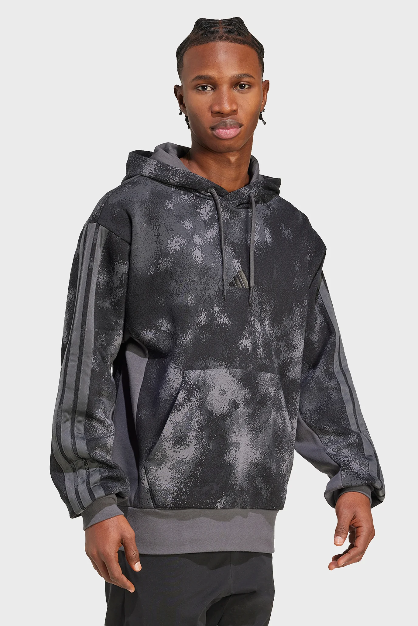 Чоловіче чорне худі AOP Colourblock adidas JW3709 — MD-Fashion