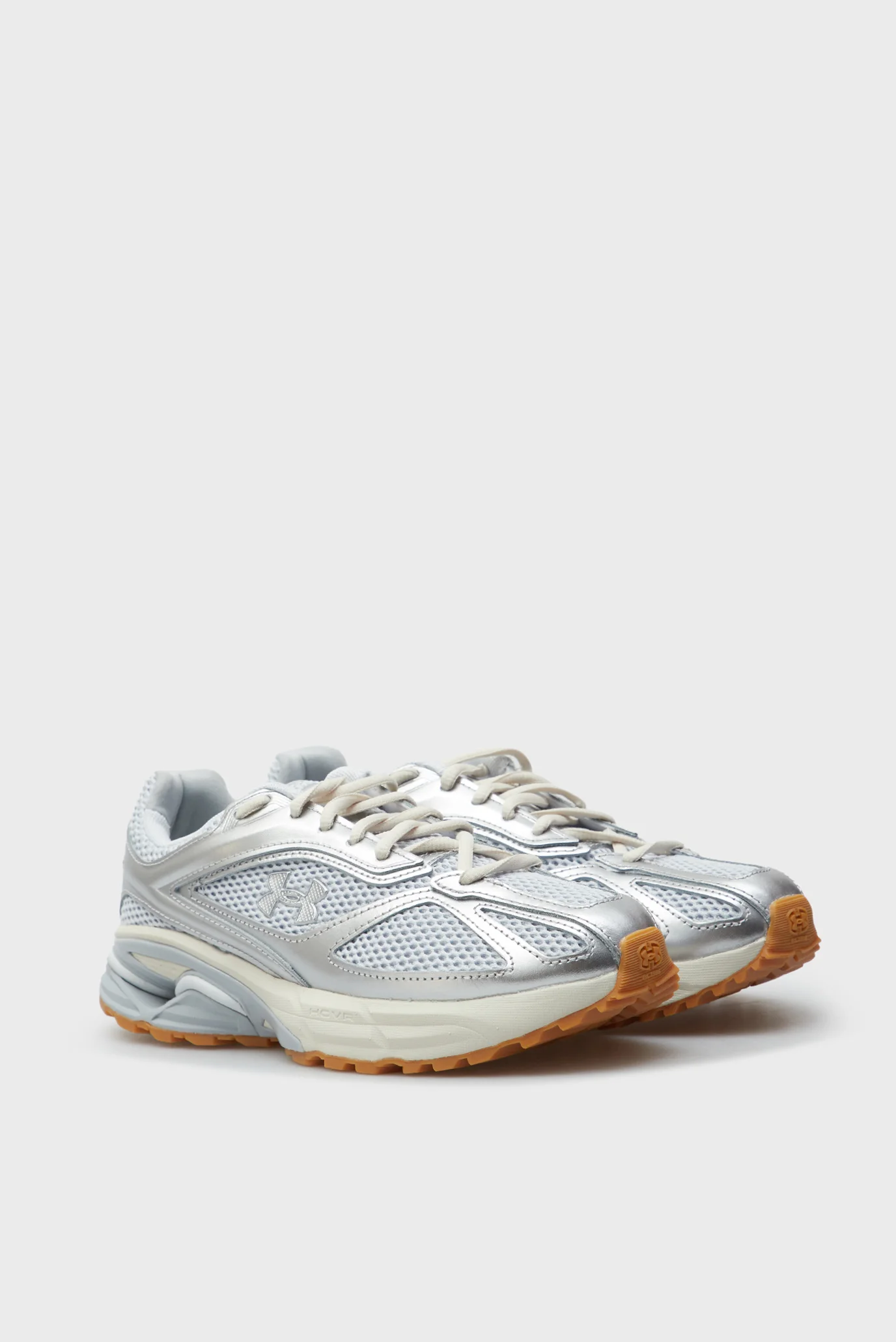 Серебристые кроссовки UA HOVR Apparition RTRFTR SD Under Armour