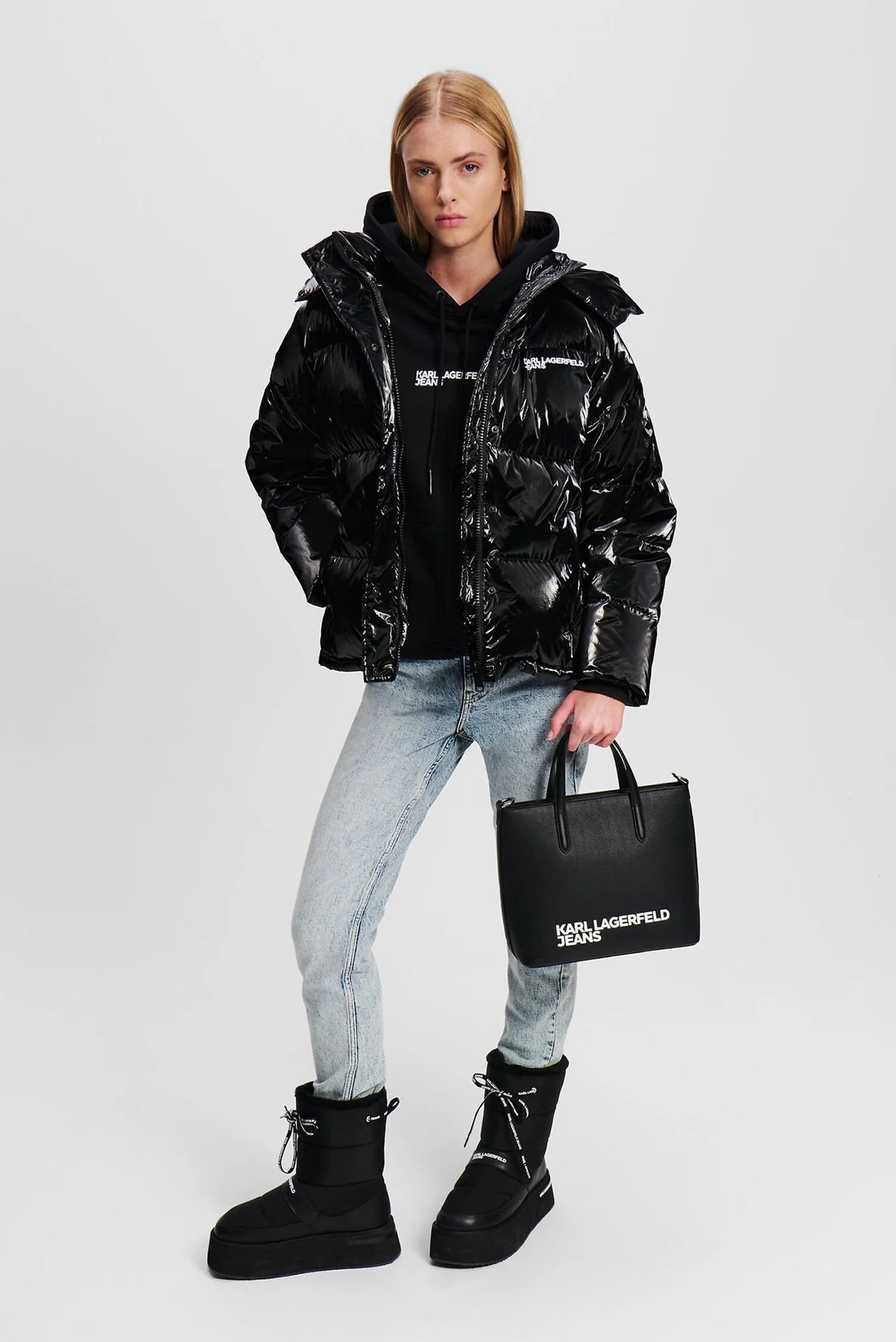 Женская черная куртка Karl Lagerfeld Jeans 246J1503 — MD-Fashion