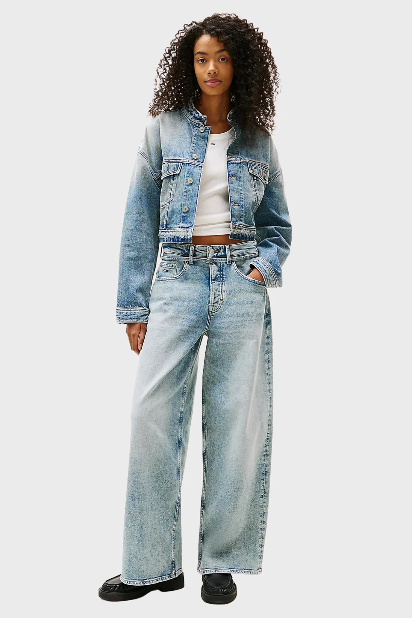 Жіночі блакитні джинси CHARLIE Tommy Jeans DW0DW20473 — MD-Fashion