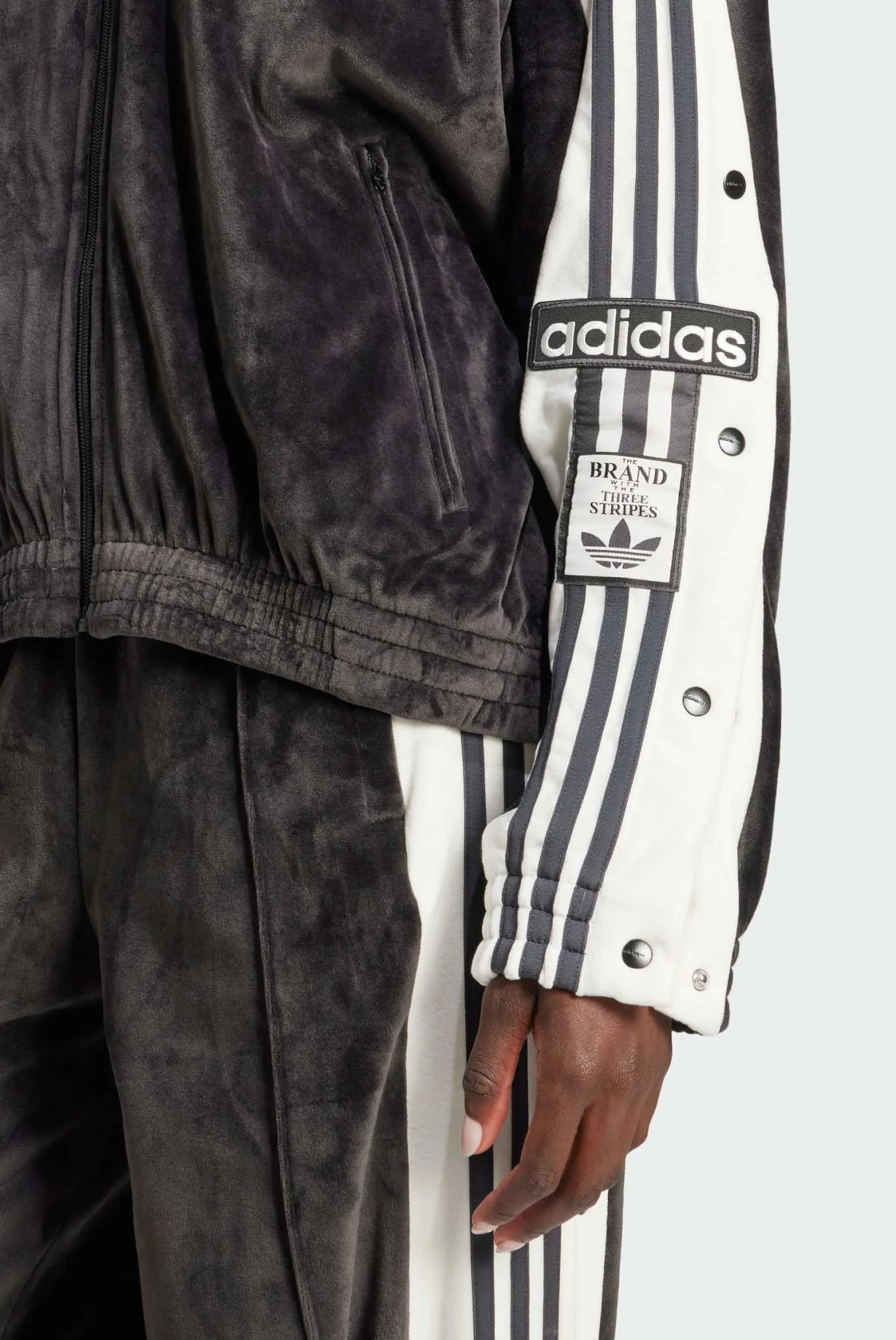 Жіноча чорна велюрова спортивна кофта Adibreak Velour adidas