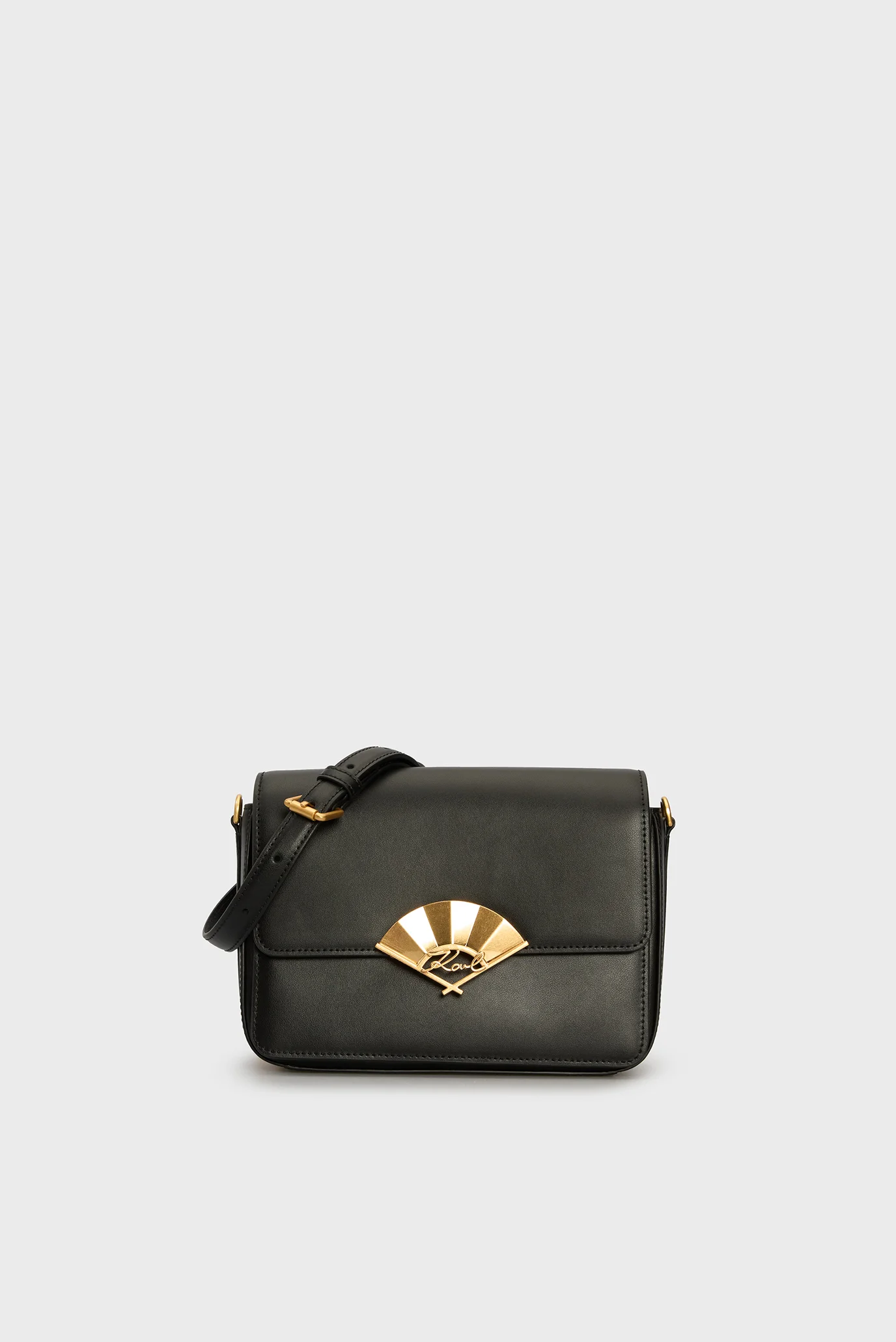 Жіноча чорна шкіряна сумка k signature fan md crossbody Karl