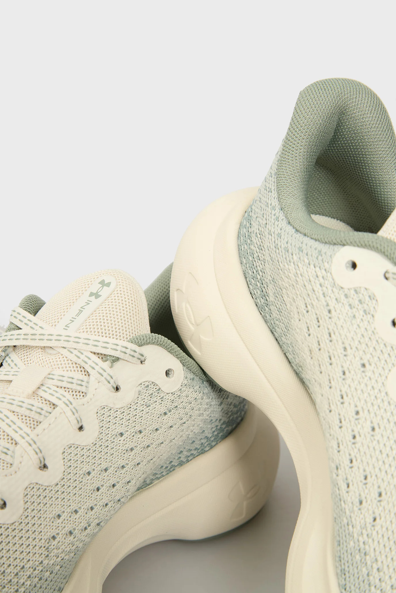 Женские кроссовки UA W Infinite Under Armour 3027524-114 — MD-Fashion