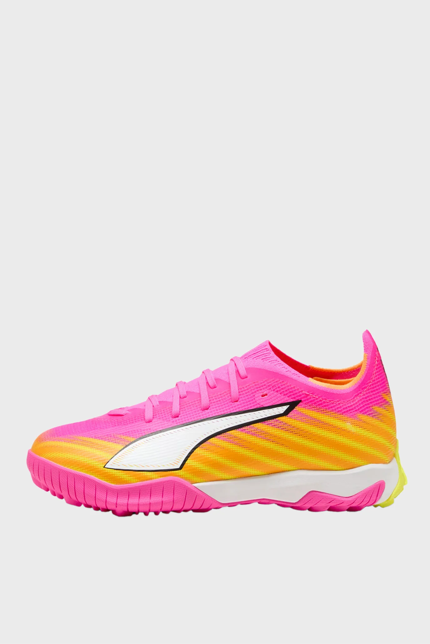 Рожеві сороконіжки ULTRA 6 MATCH TT Football Boots Unisex PUMA