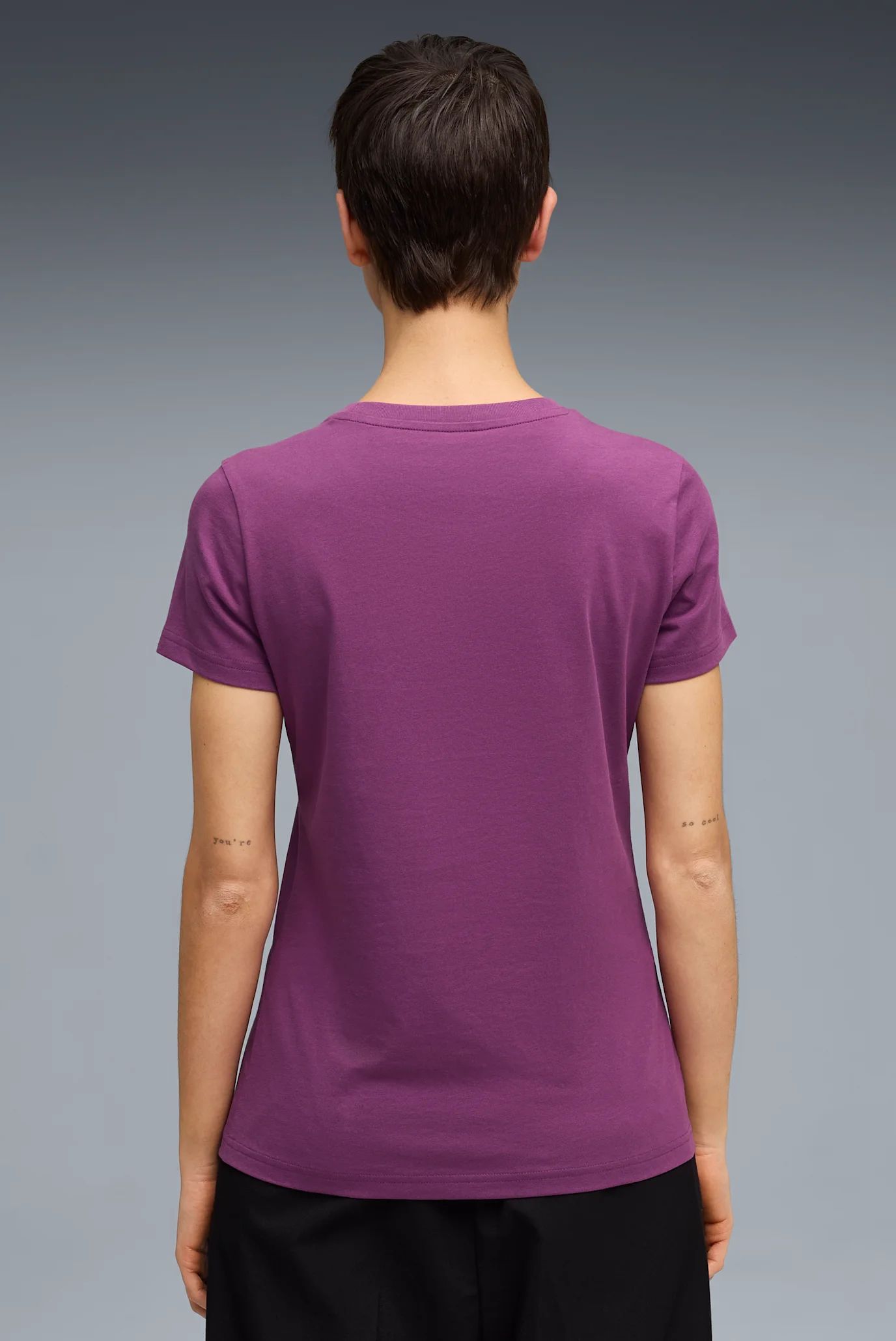 Женская фиолетовая футболка Essentials Elevated Tee Women PUMA