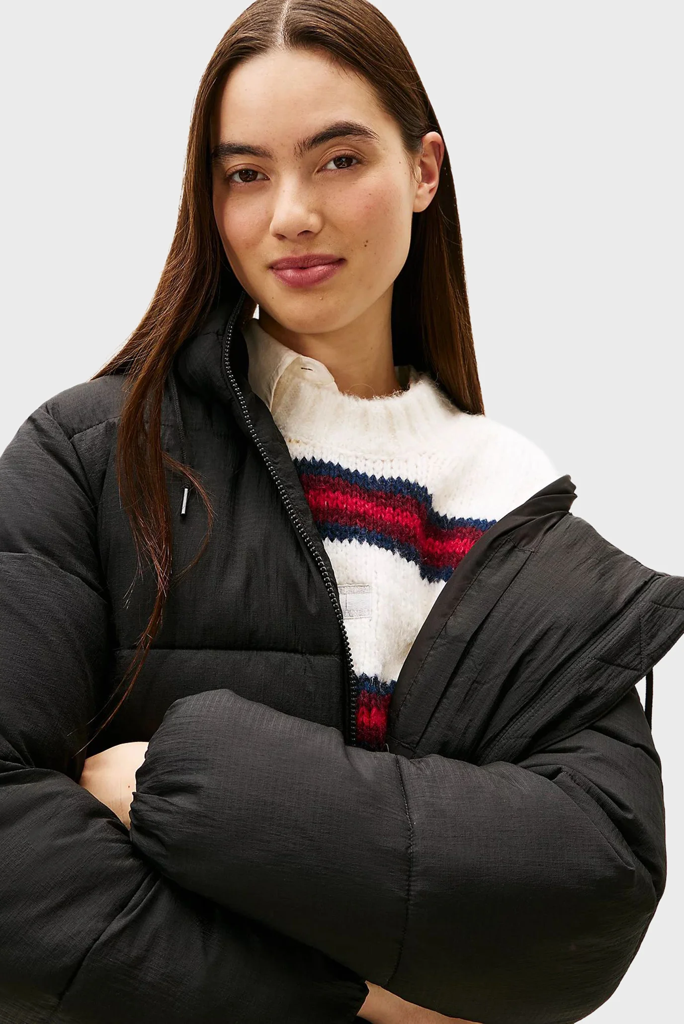 Женская черная куртка HOODED PUFFER Tommy Jeans DW0DW21625 — MD