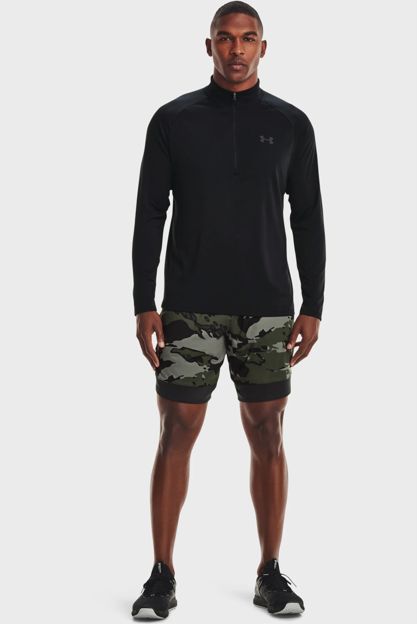 Мужской черный лонгслив UA Tech 2.0 1/2 Zip Under Armour 1328495