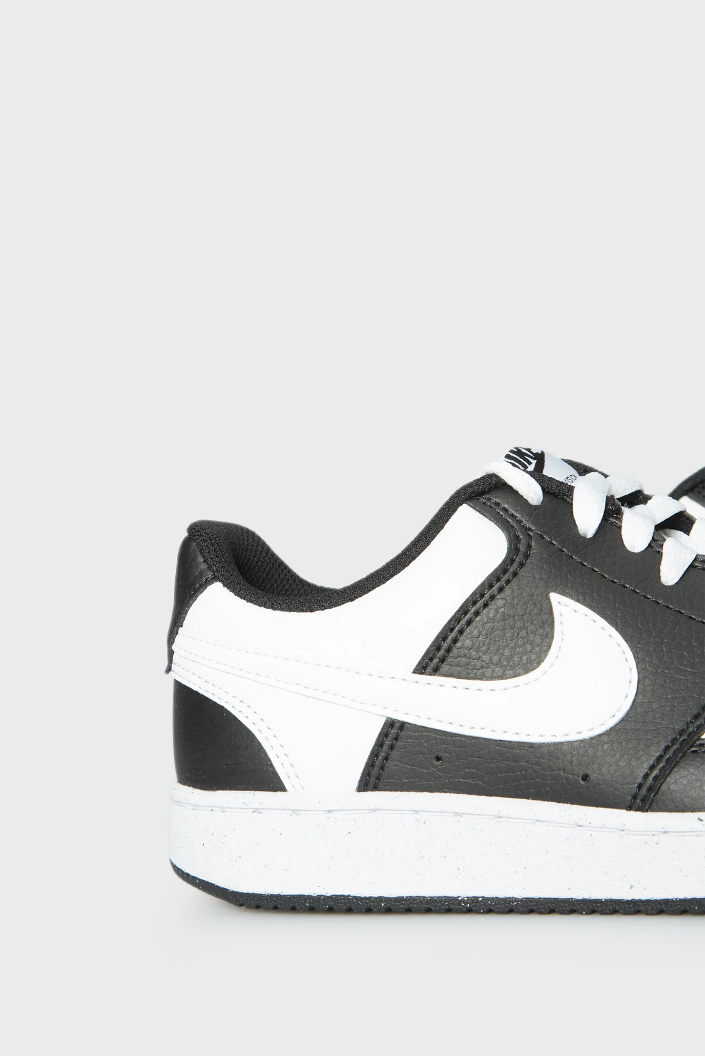 Жіночі снікерси W NIKE COURT VISION LO NN Nike DH3158-003 — MD-Fashion