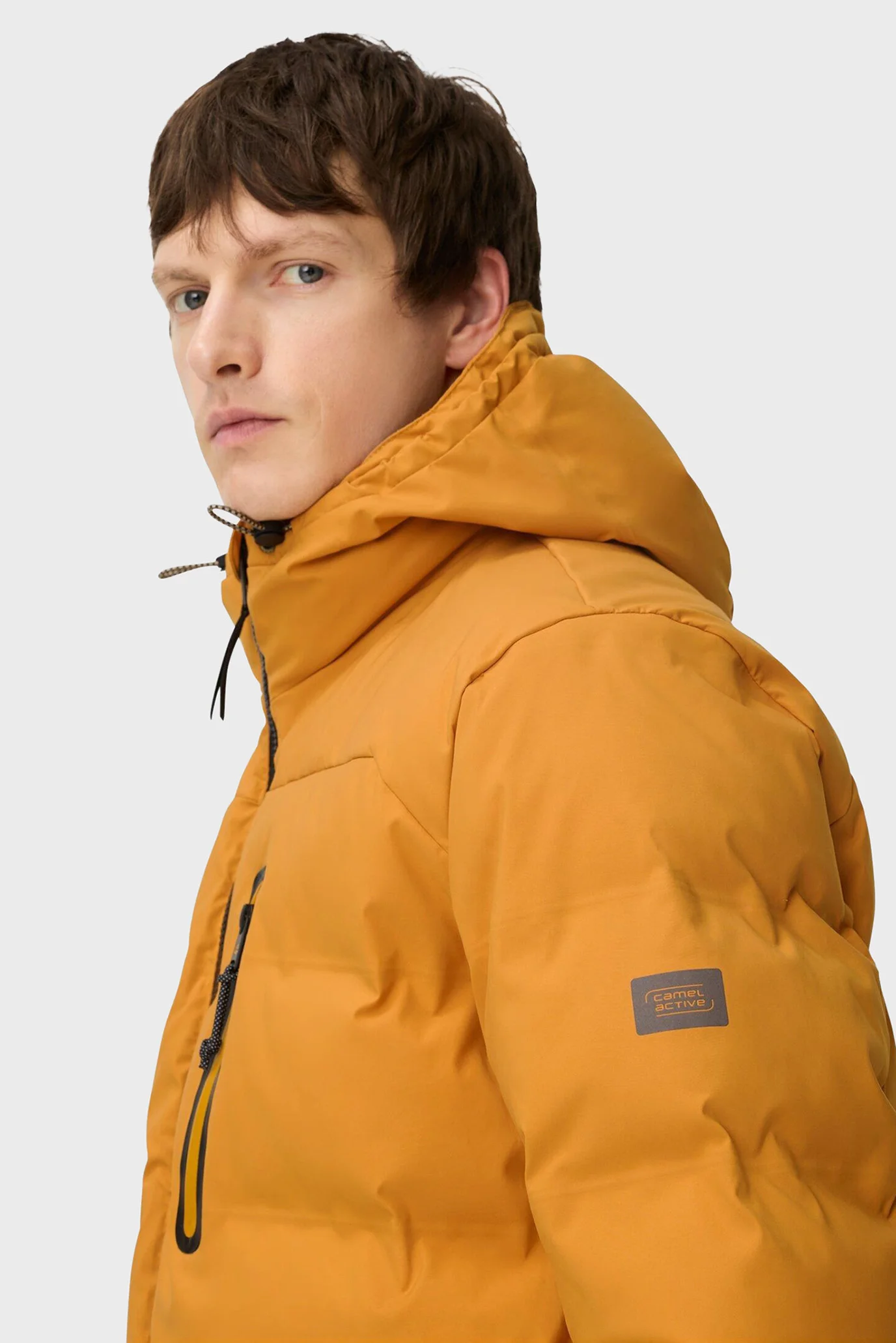 Мужская оранжевая куртка Camel Active 420904-6N14-67 — MD-Fashion