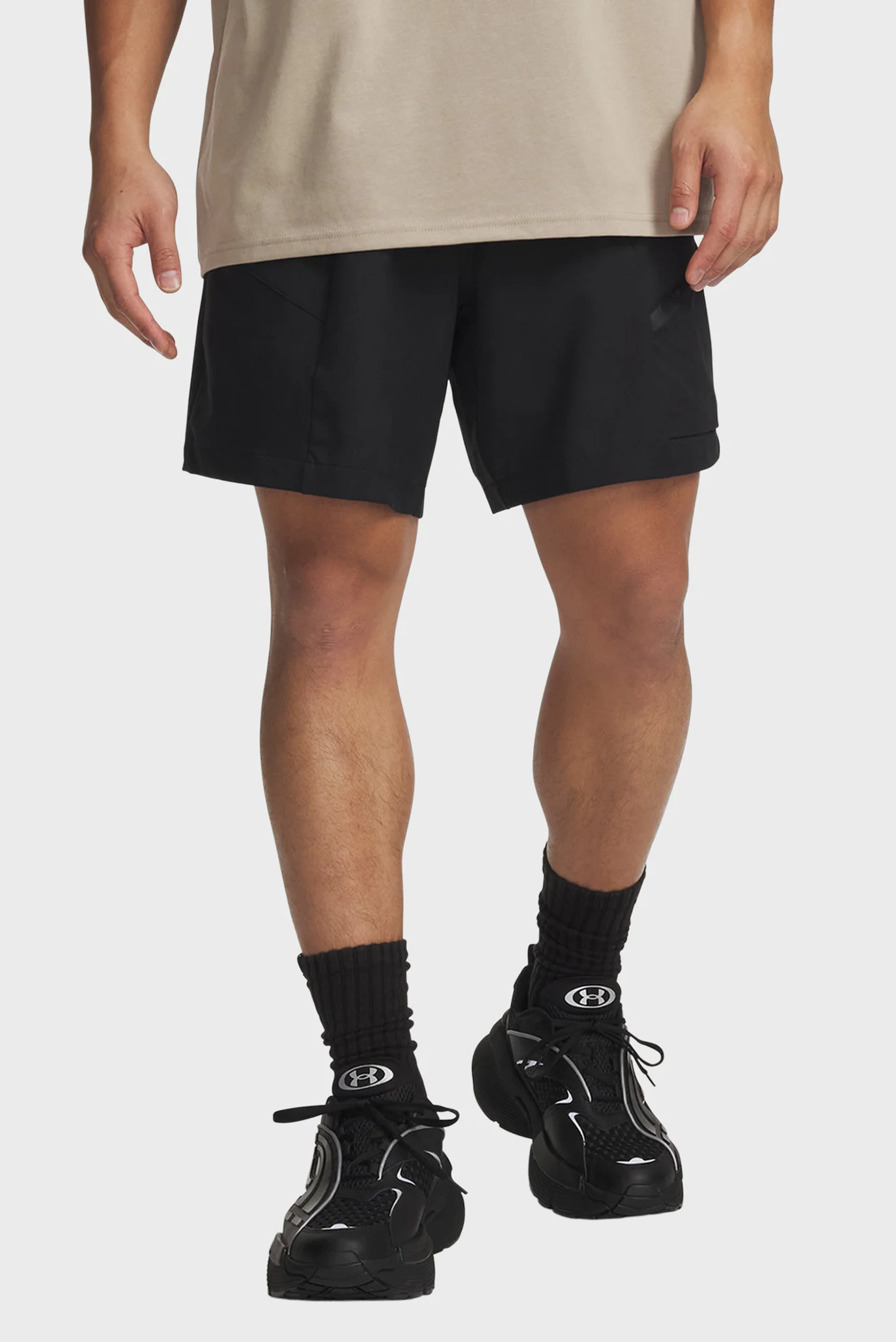 アンダー・ザ・シャドー Мужские черные шорты UA Unstoppable Woven Shorts Under Armour