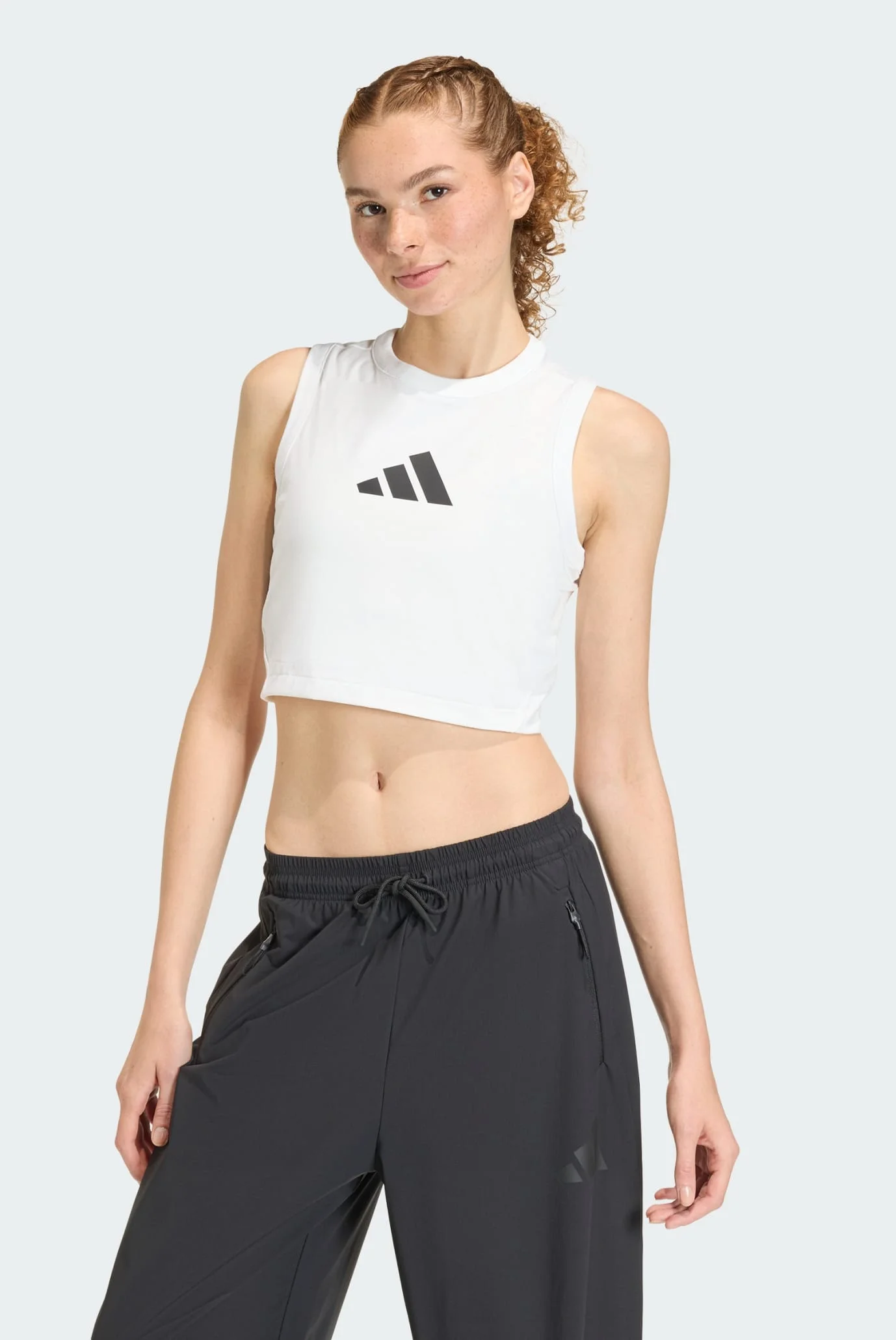 メイ Женская белая майка ADIDAS Z.N.E. adidas KF0709 — MD-Fashion