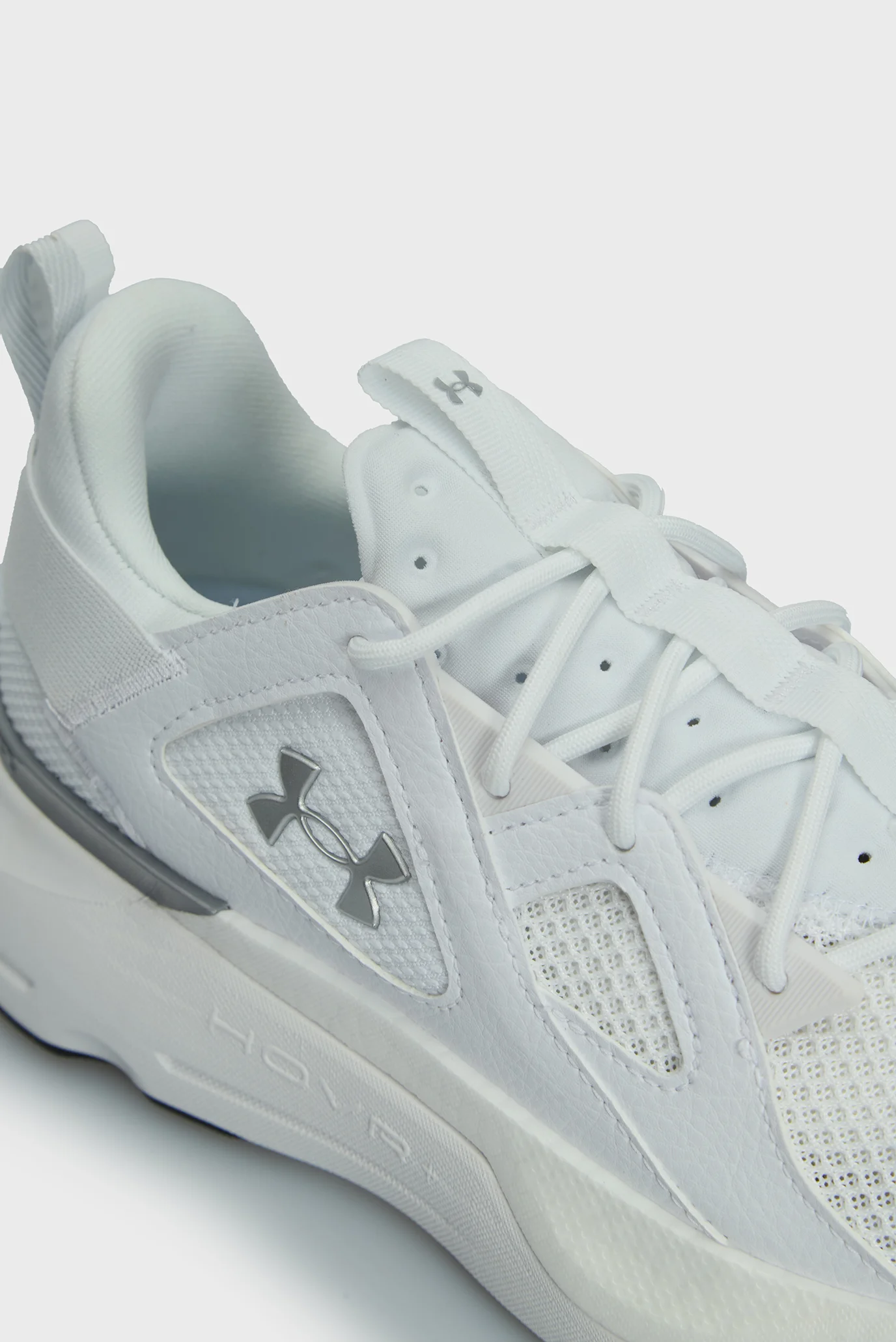 Under Armour ELITE TF ホワイトスパイクシューズ Зустрічай нову колекцію Under Armour – сезон, де темп задаєш ти. А