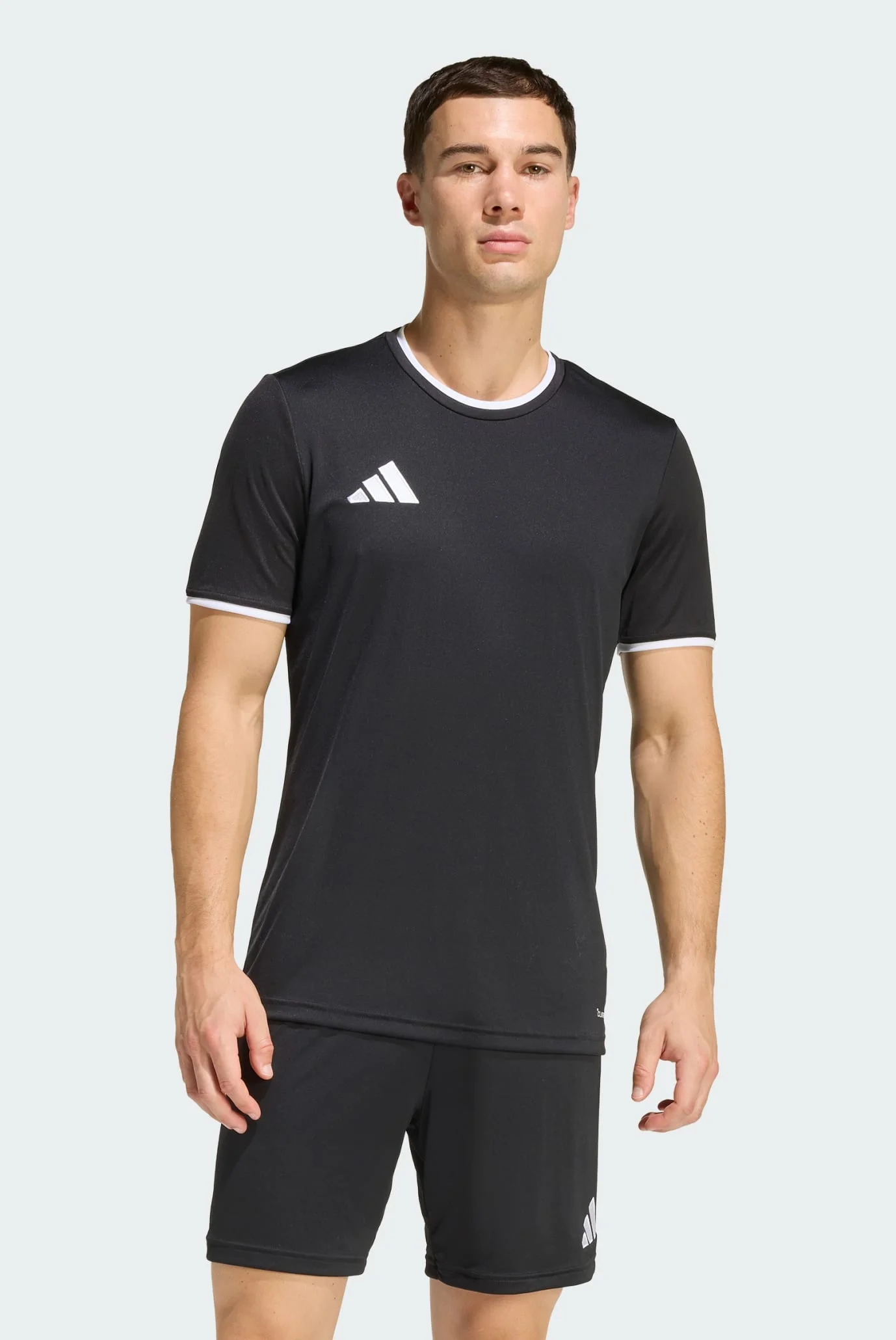 Чоловіча чорна футболка Entrada26 adidas JZ2505 — MD-Fashion